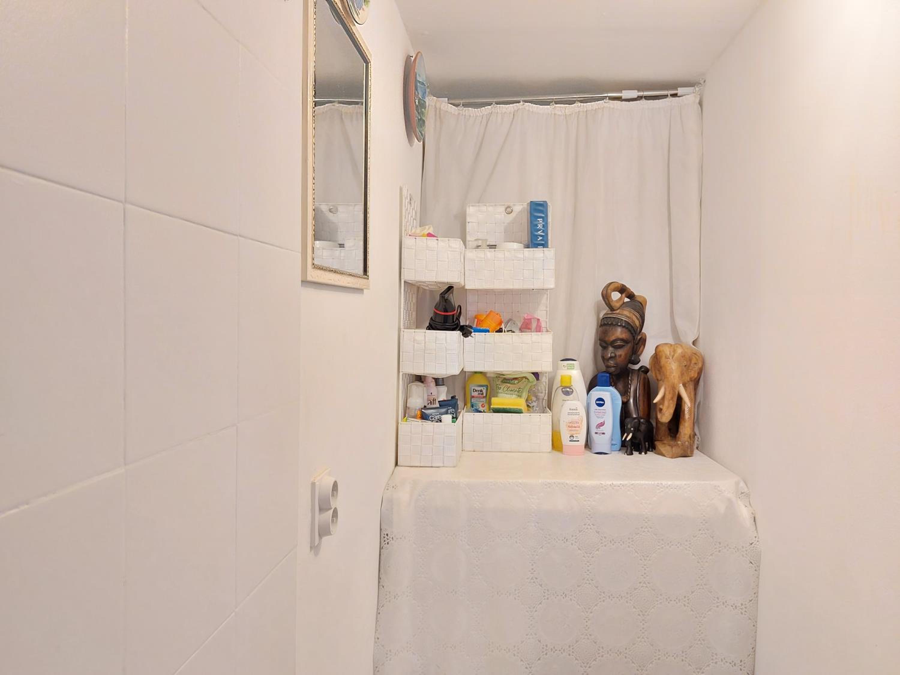 Rm Antonio on Dumanica St - En-suite Rm 5 min to the Old Town of Split view 4