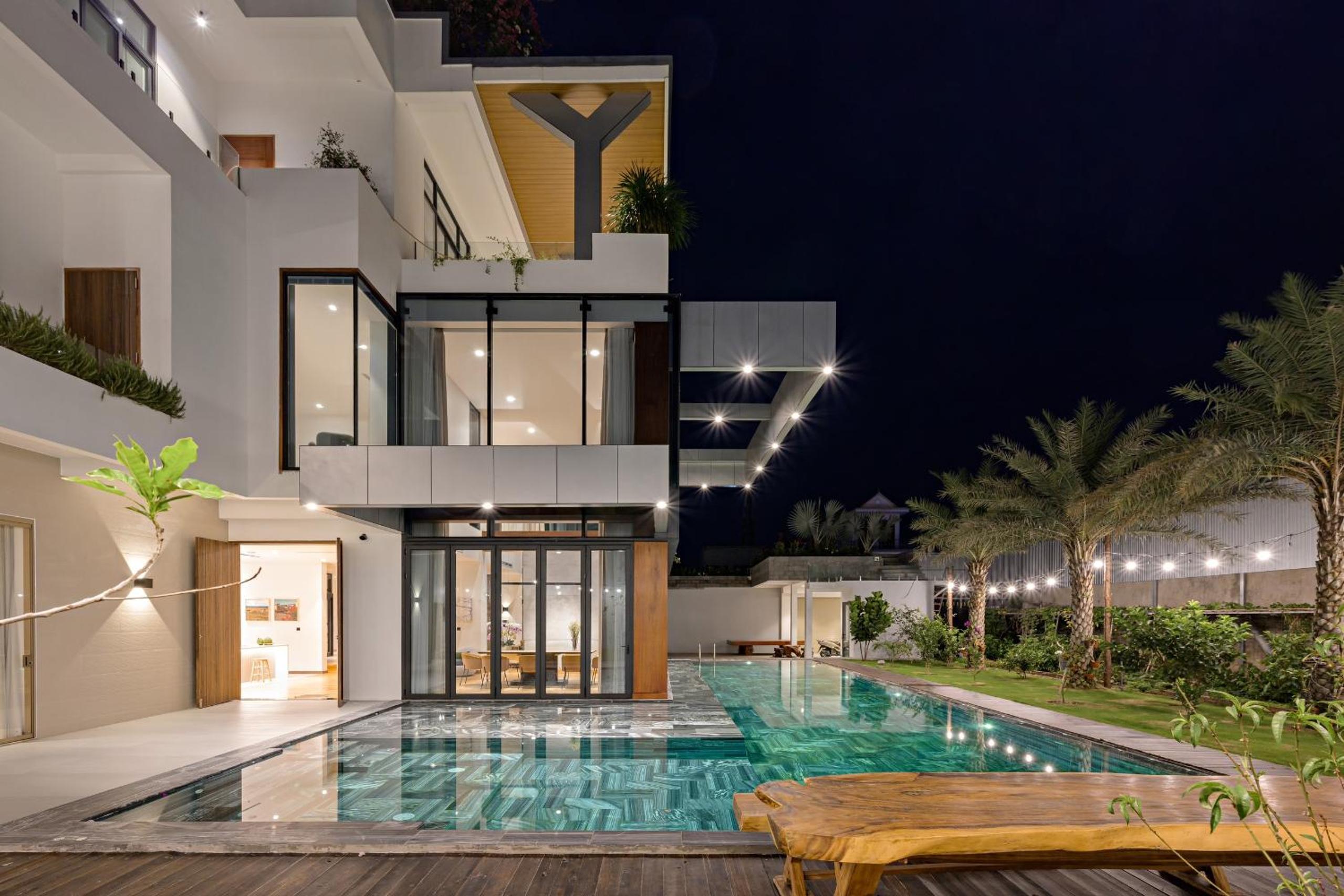 Luxury retreat VILLA near HCM w private pool view 2