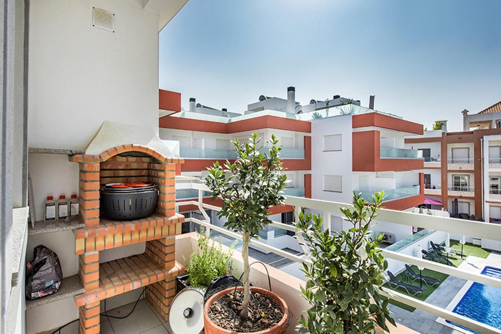 CosmoPolitan Residence view 3