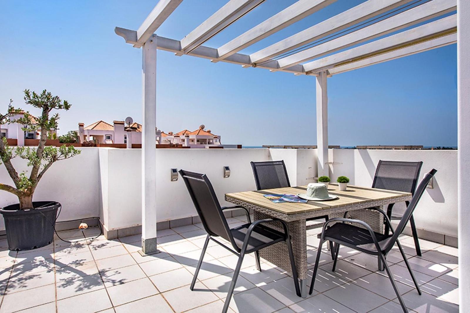 CosmoPolitan Residence view 4