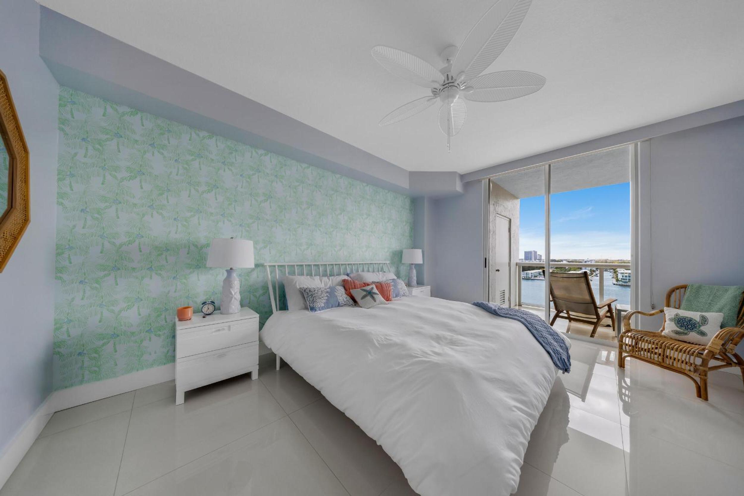 Spacious Luxury Apartment at Beachwalk Resort with Ocean Views and Private Foyer view 5