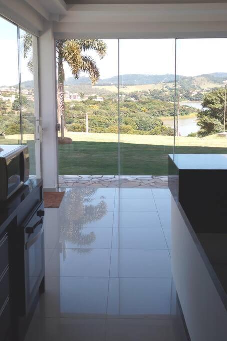 Casa na Represa de Joanópolis em Condominio