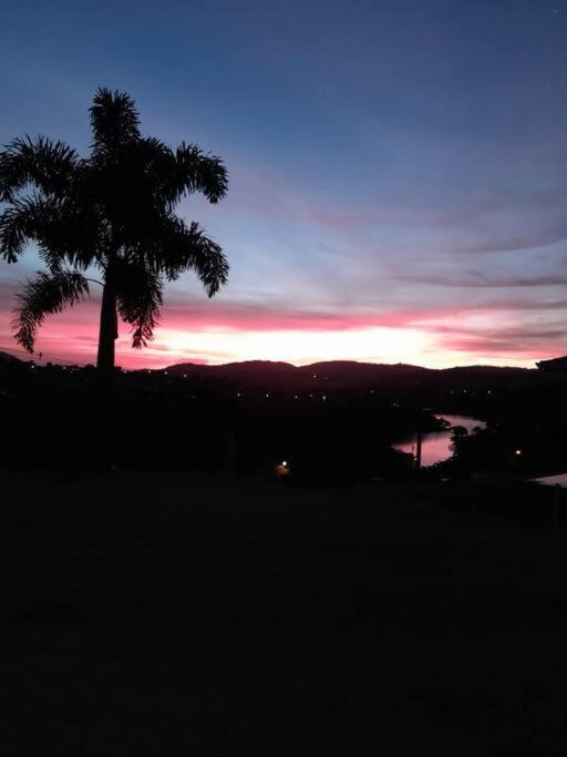 Casa na Represa de Joanópolis em Condominio