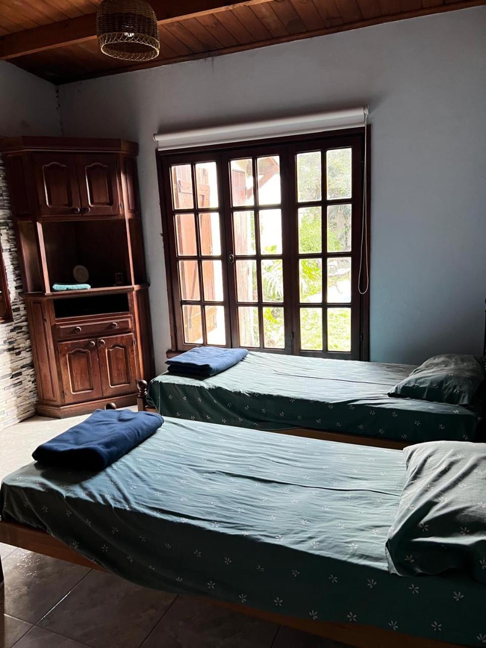 CHALET GRANDE PARA 5 PERSONAS EQUIPADA, CON PATIO INTERNO