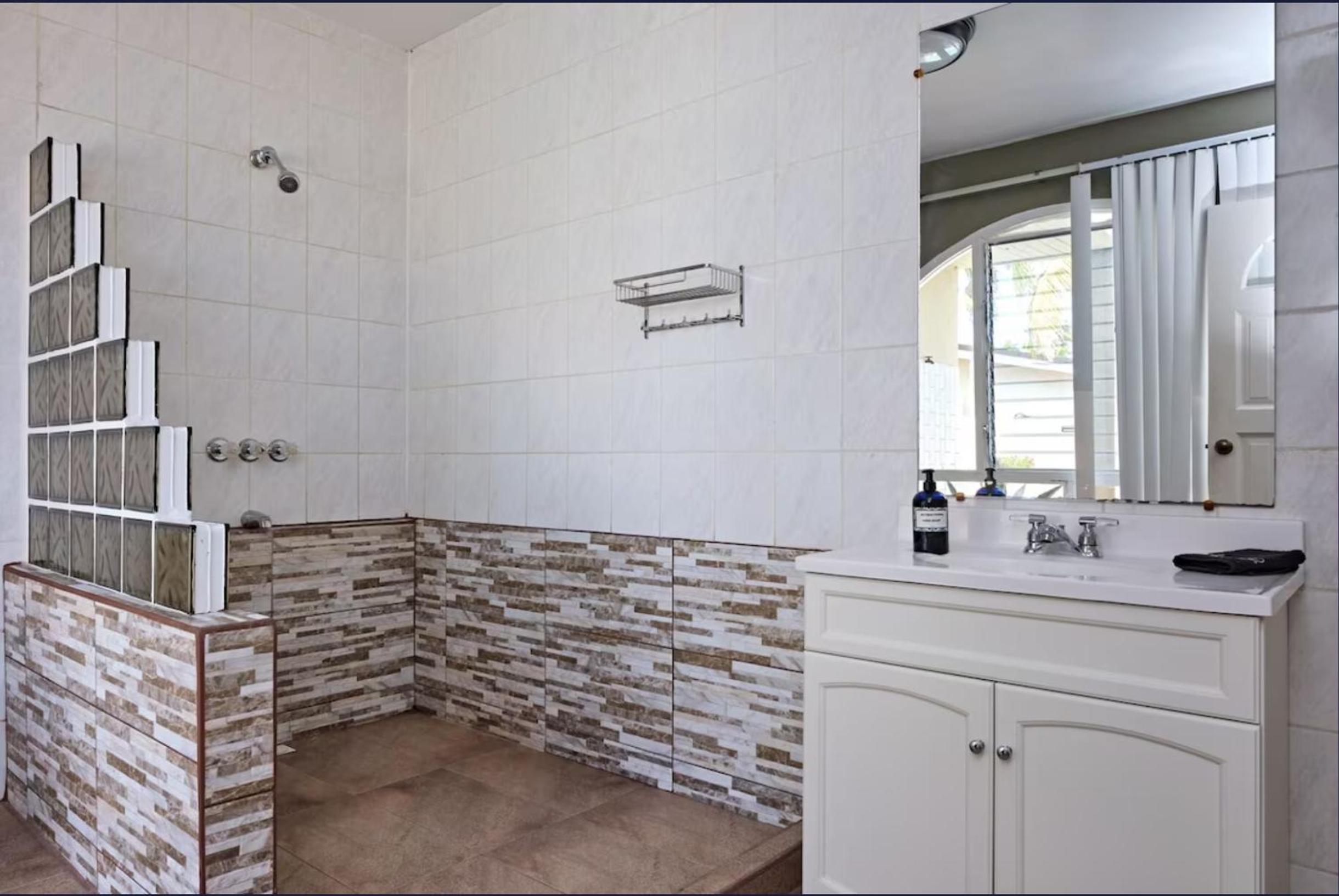 Private Villa with Pool, Close to Beach, Snorkeling! Perfect for Families!