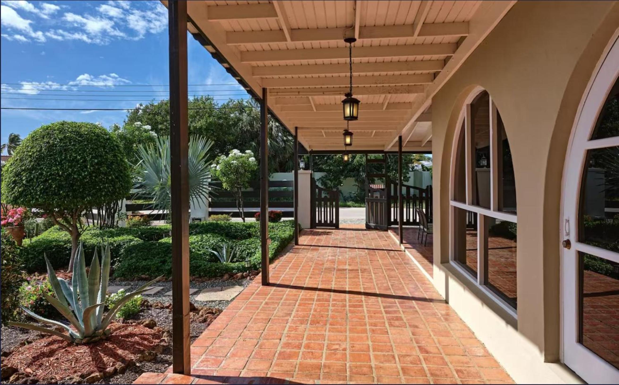 Private Villa with Pool, Close to Beach, Snorkeling! Perfect for Families!