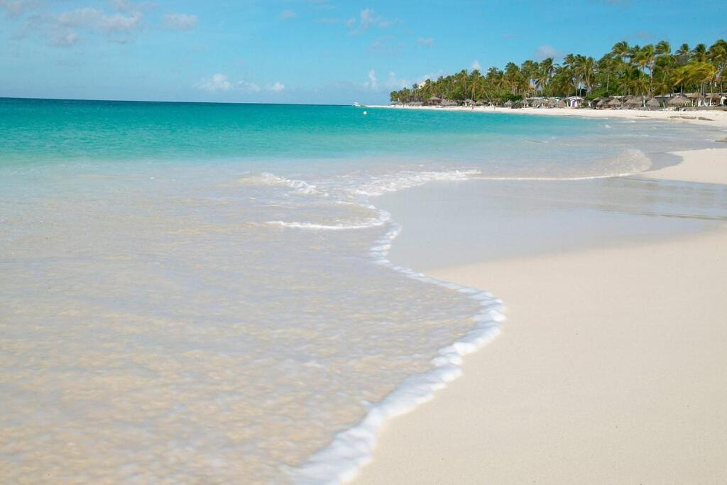 Private Villa with Pool, Close to Beach, Snorkeling! Perfect for Families!