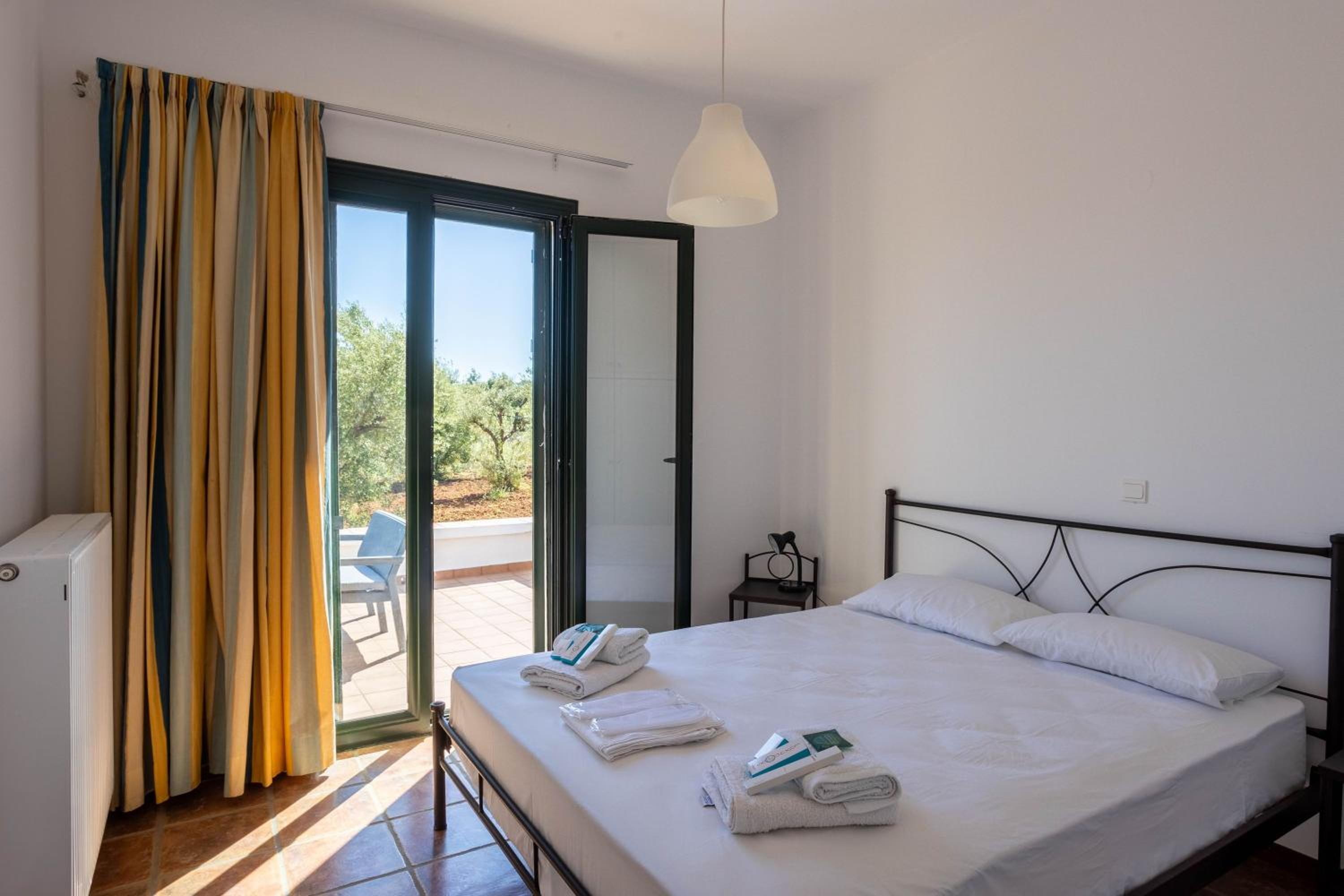 Aipeia Country House