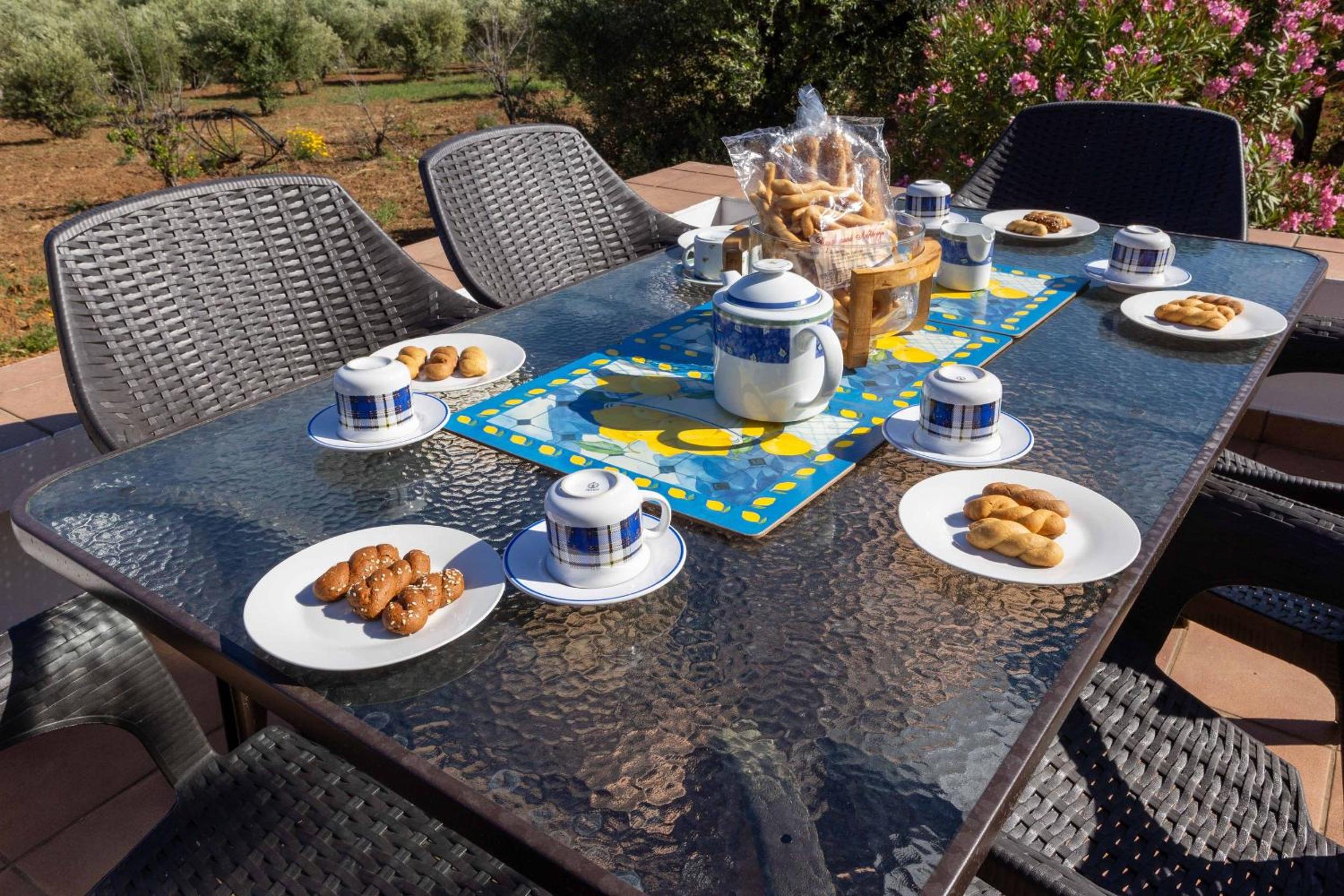 Aipeia Country House