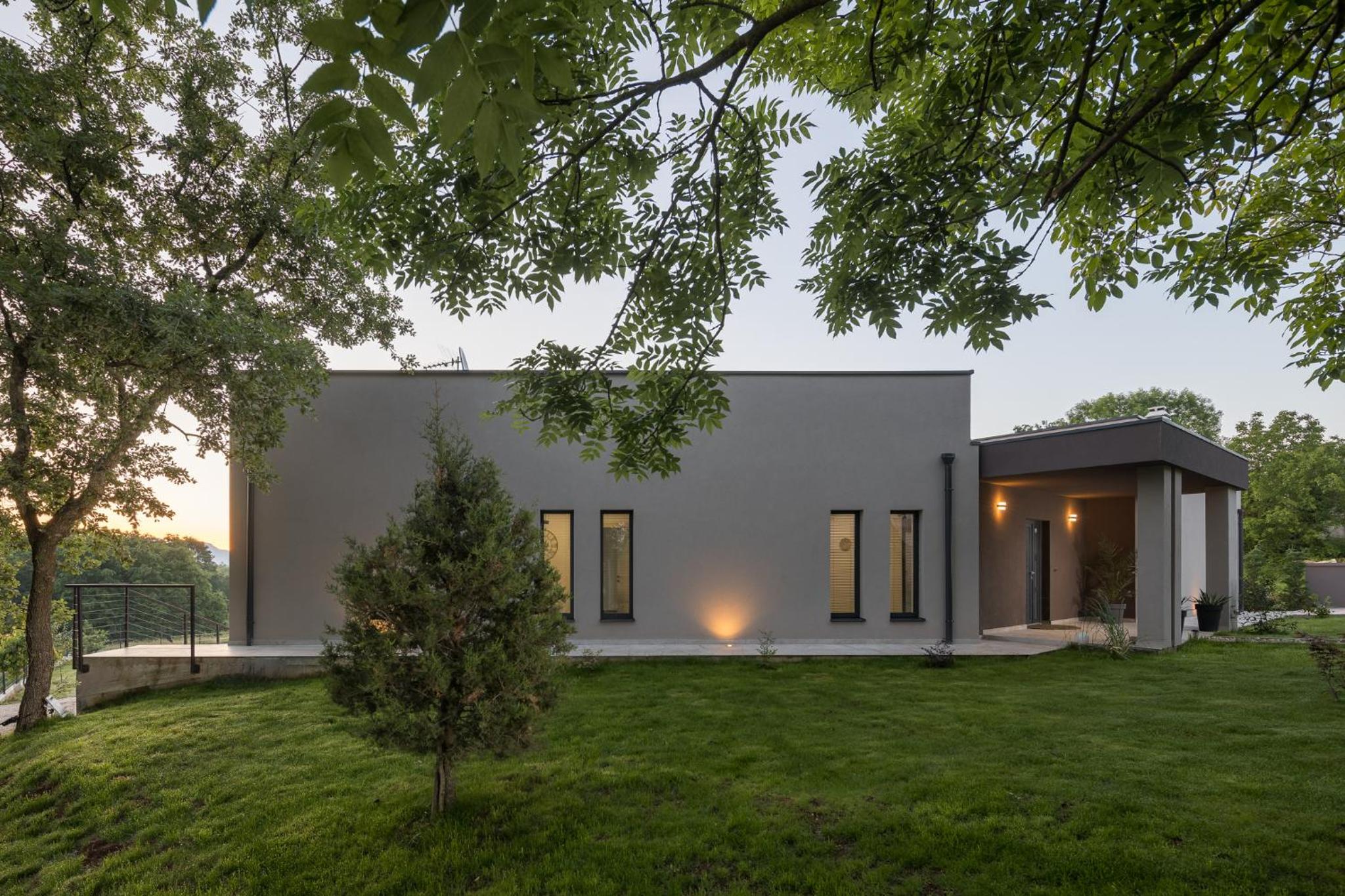 Residence Villa Manuela - Batlug