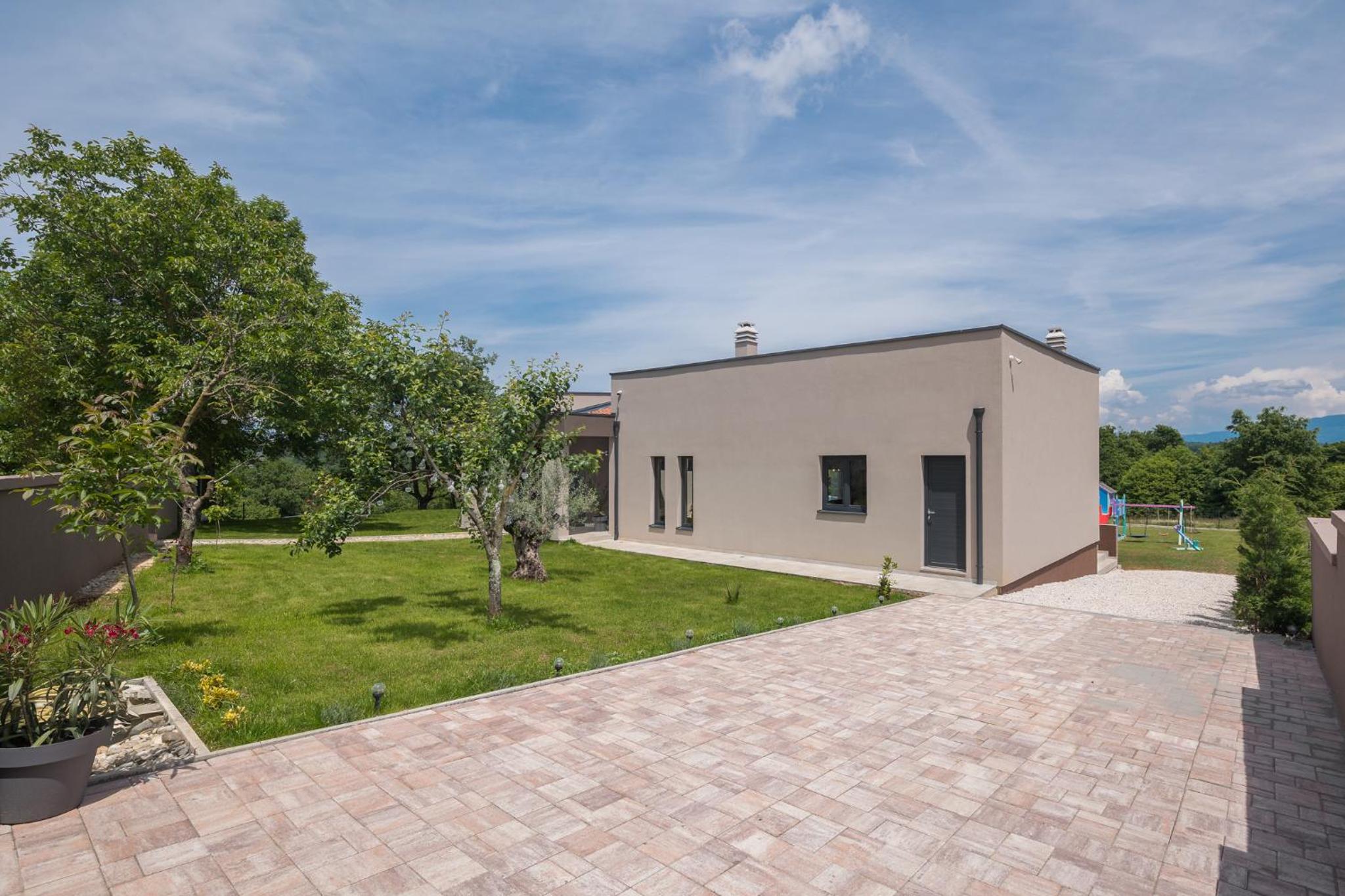 Residence Villa Manuela - Batlug