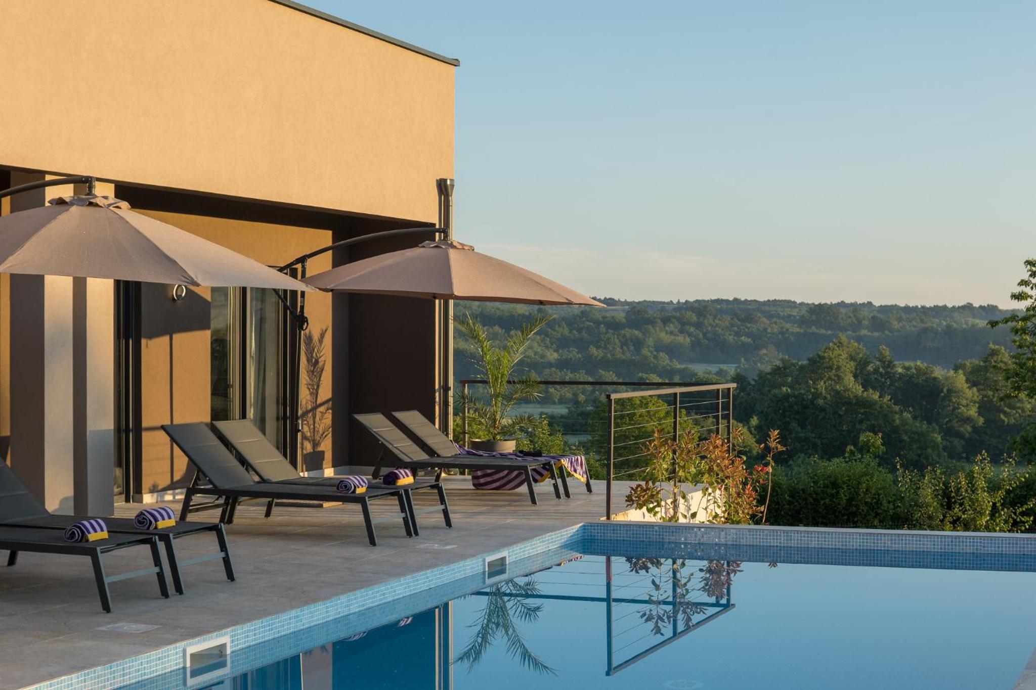 Residence Villa Manuela - Batlug