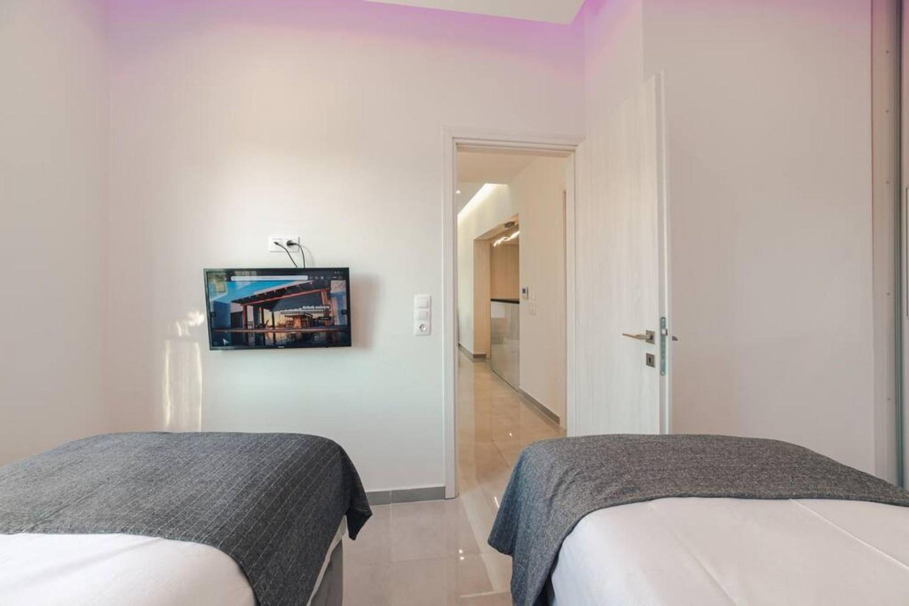VIP flat Palaio Faliro 2BD