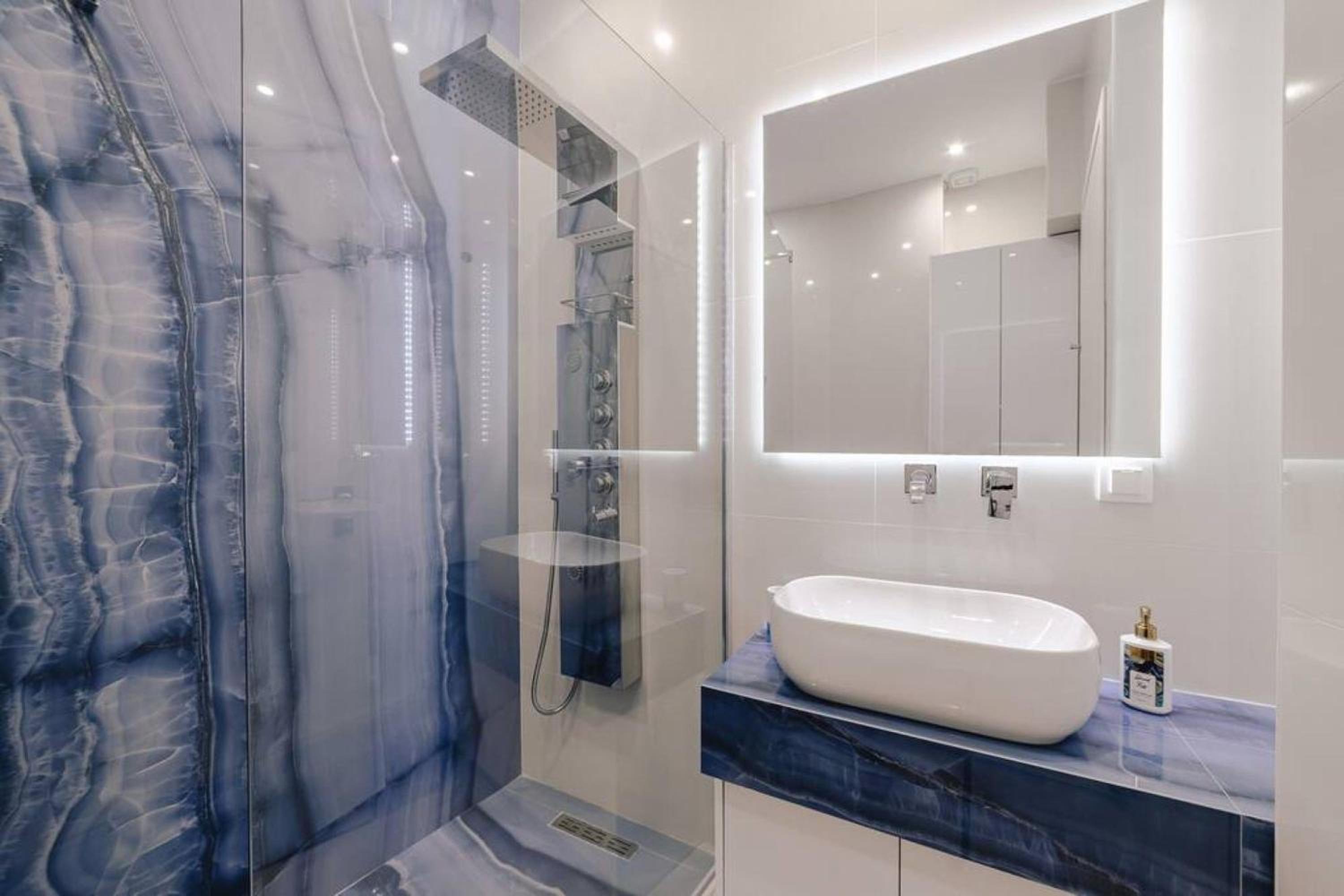 VIP flat Palaio Faliro 2BD