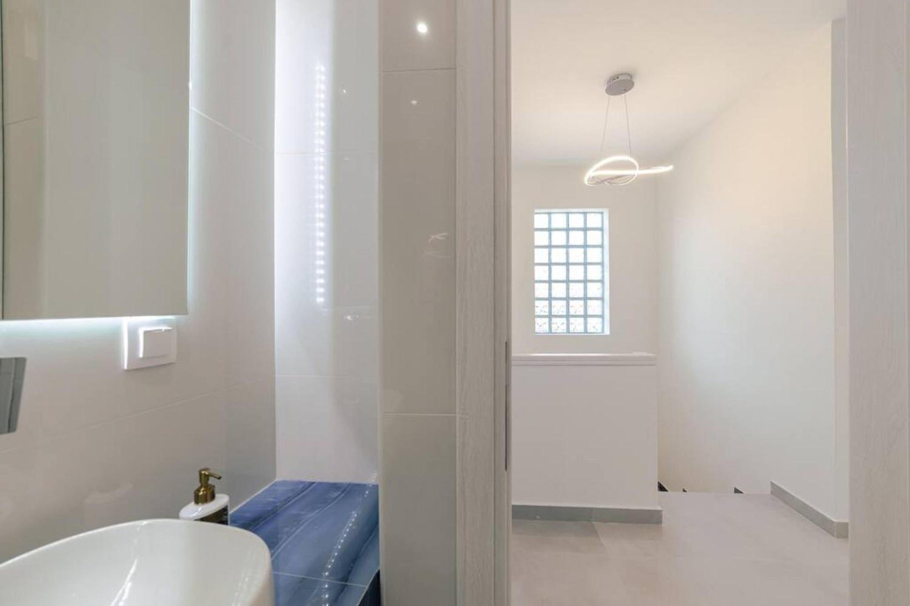 VIP flat Palaio Faliro 2BD