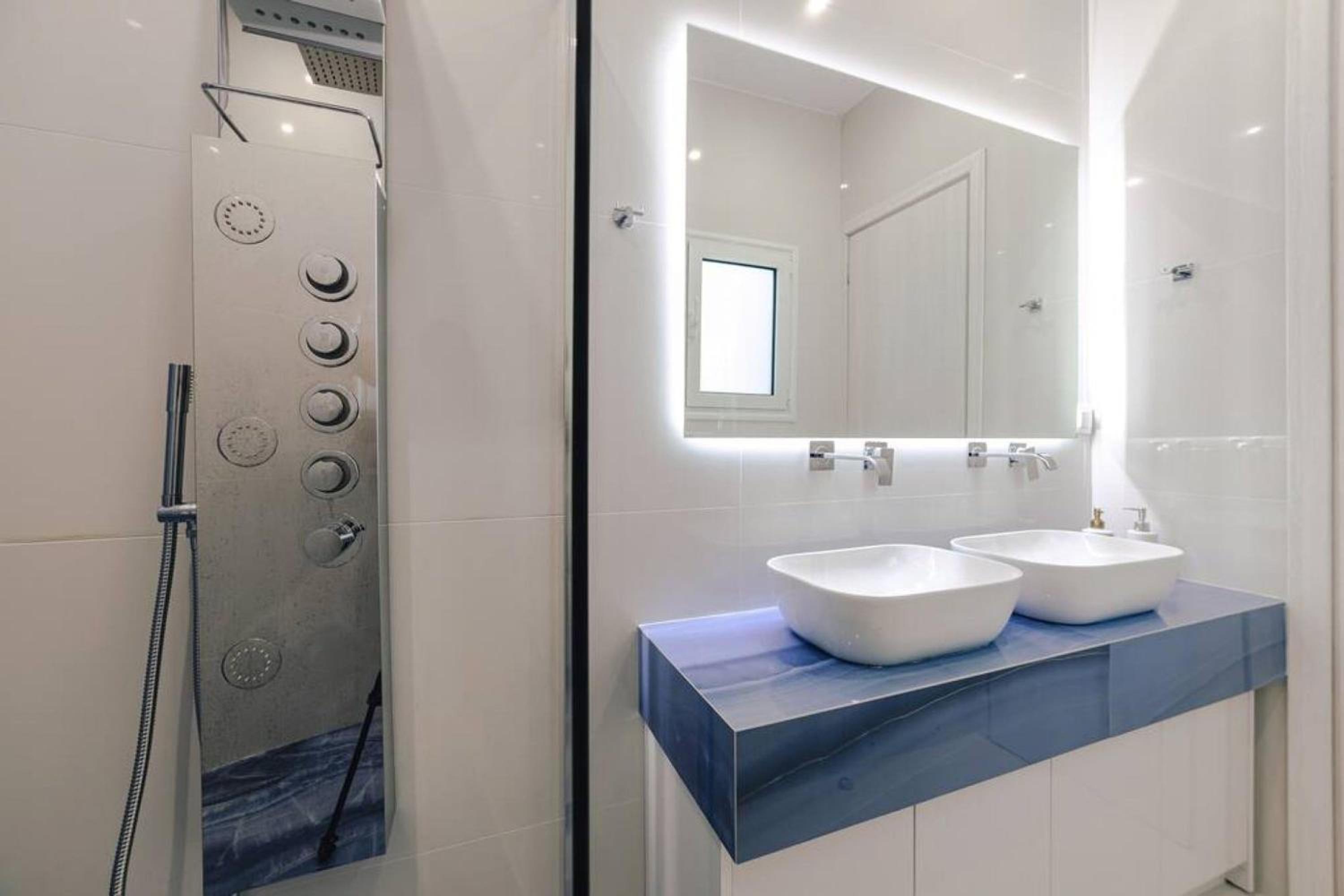 VIP flat Palaio Faliro 2BD