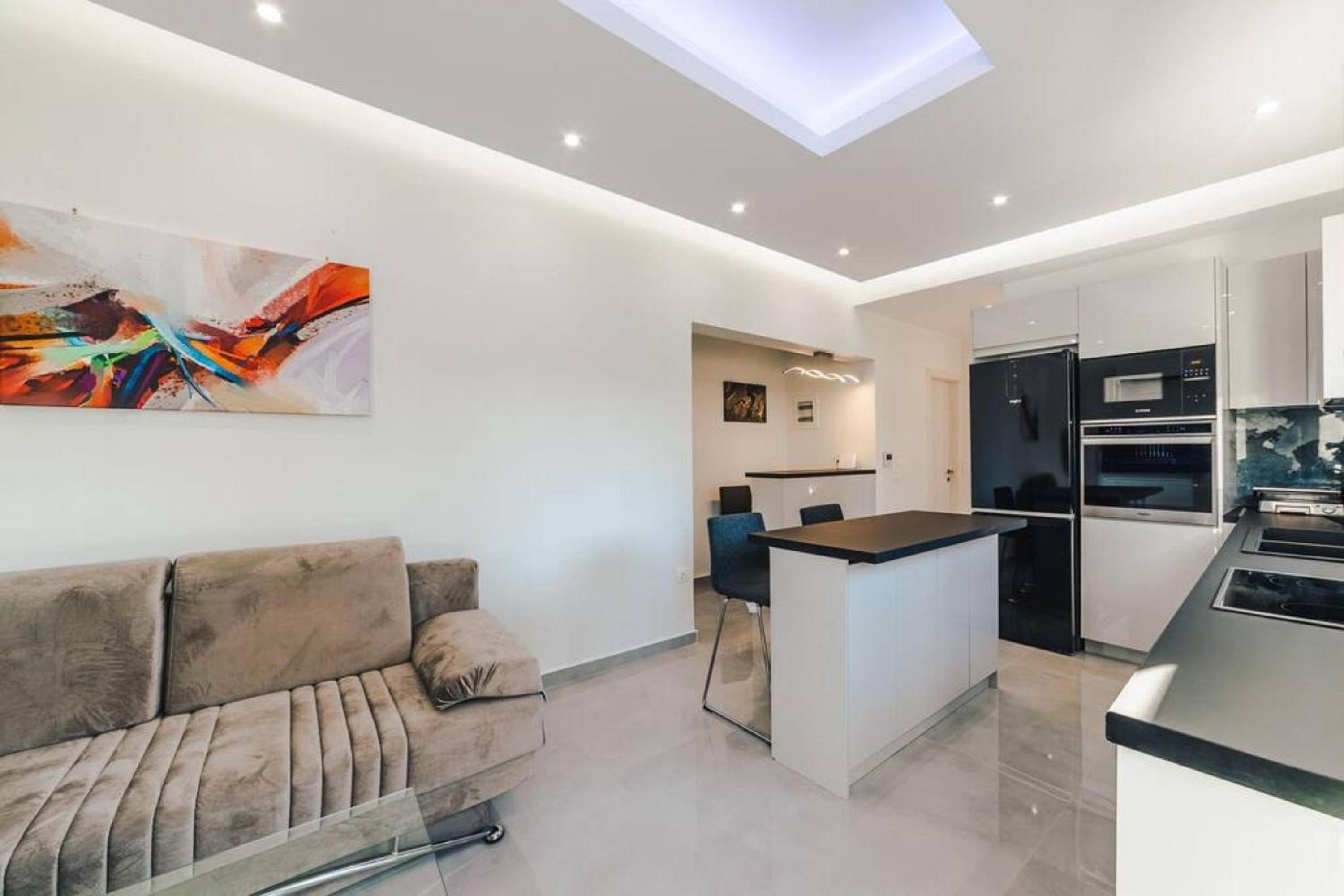 VIP flat Palaio Faliro 2BD