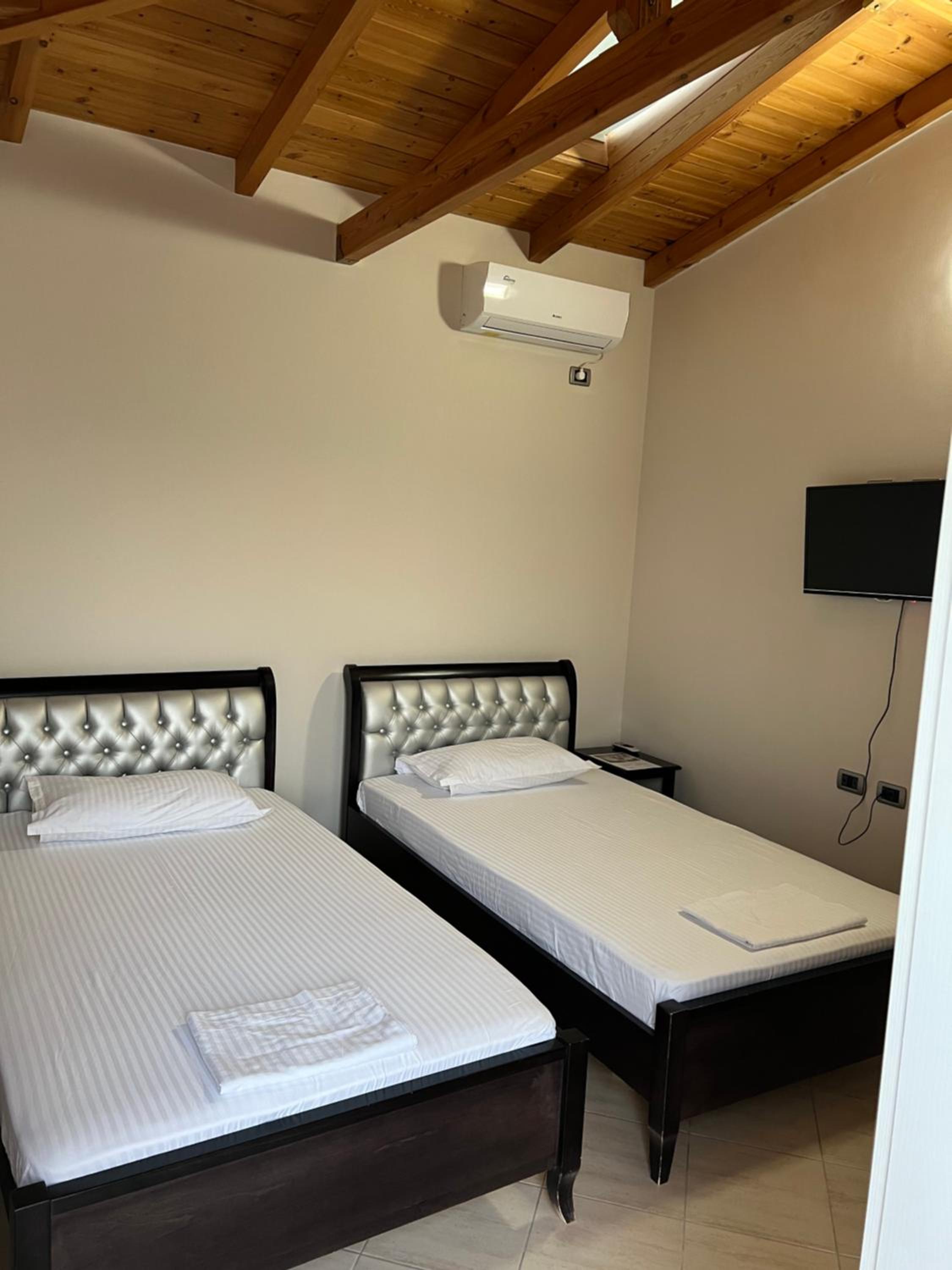 Amazing familiar apartments and rooms