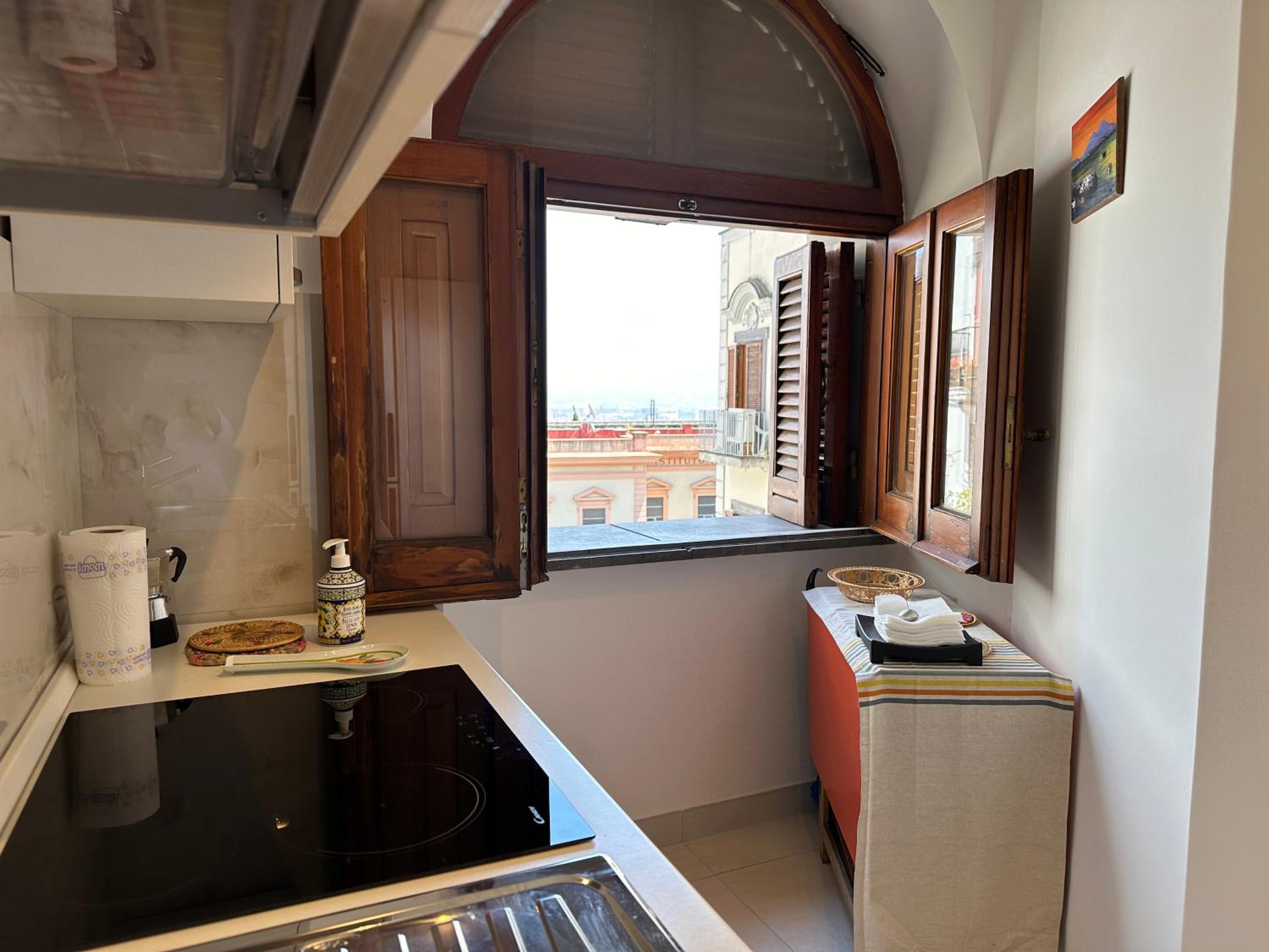 Pedamentina 9 - Naples Vesuvio City View - My Place