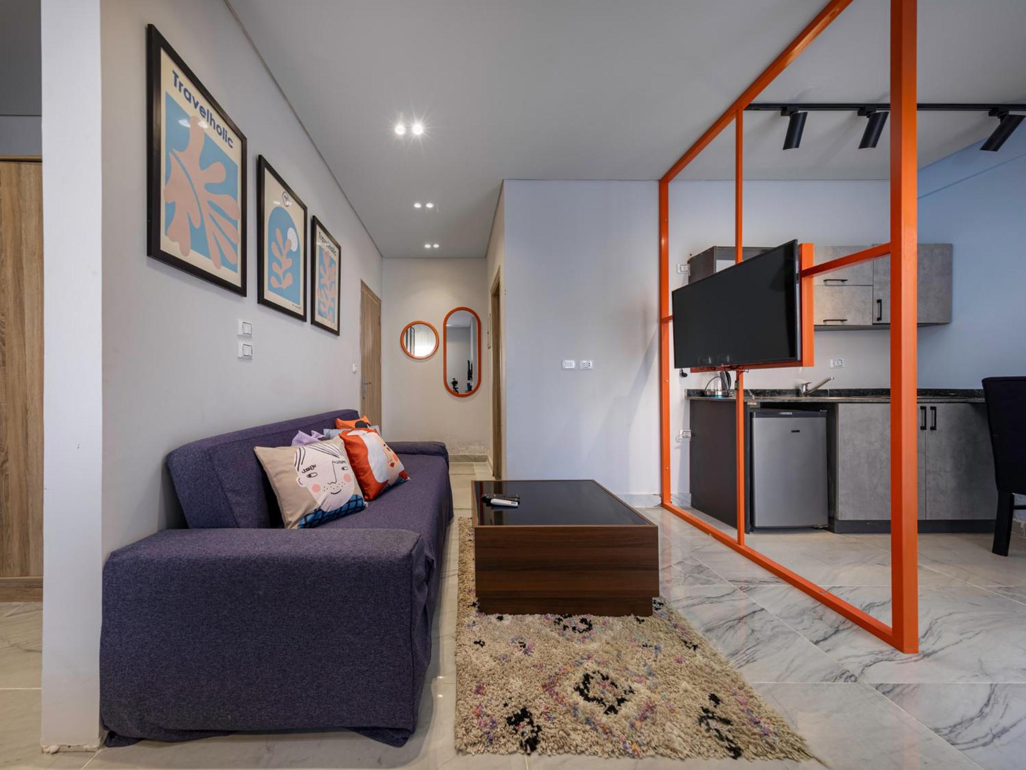 Travelholic 90 Residence