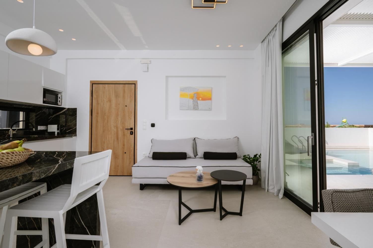 Sardines Luxury Suites photo 5