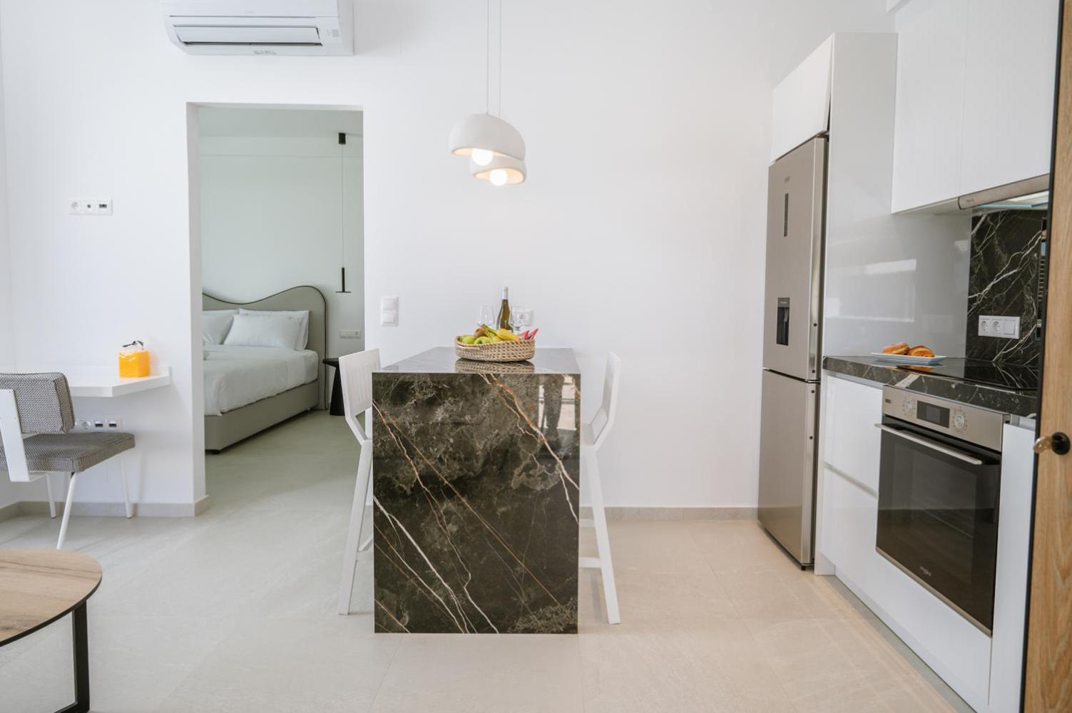 Sardines Luxury Suites photo 4