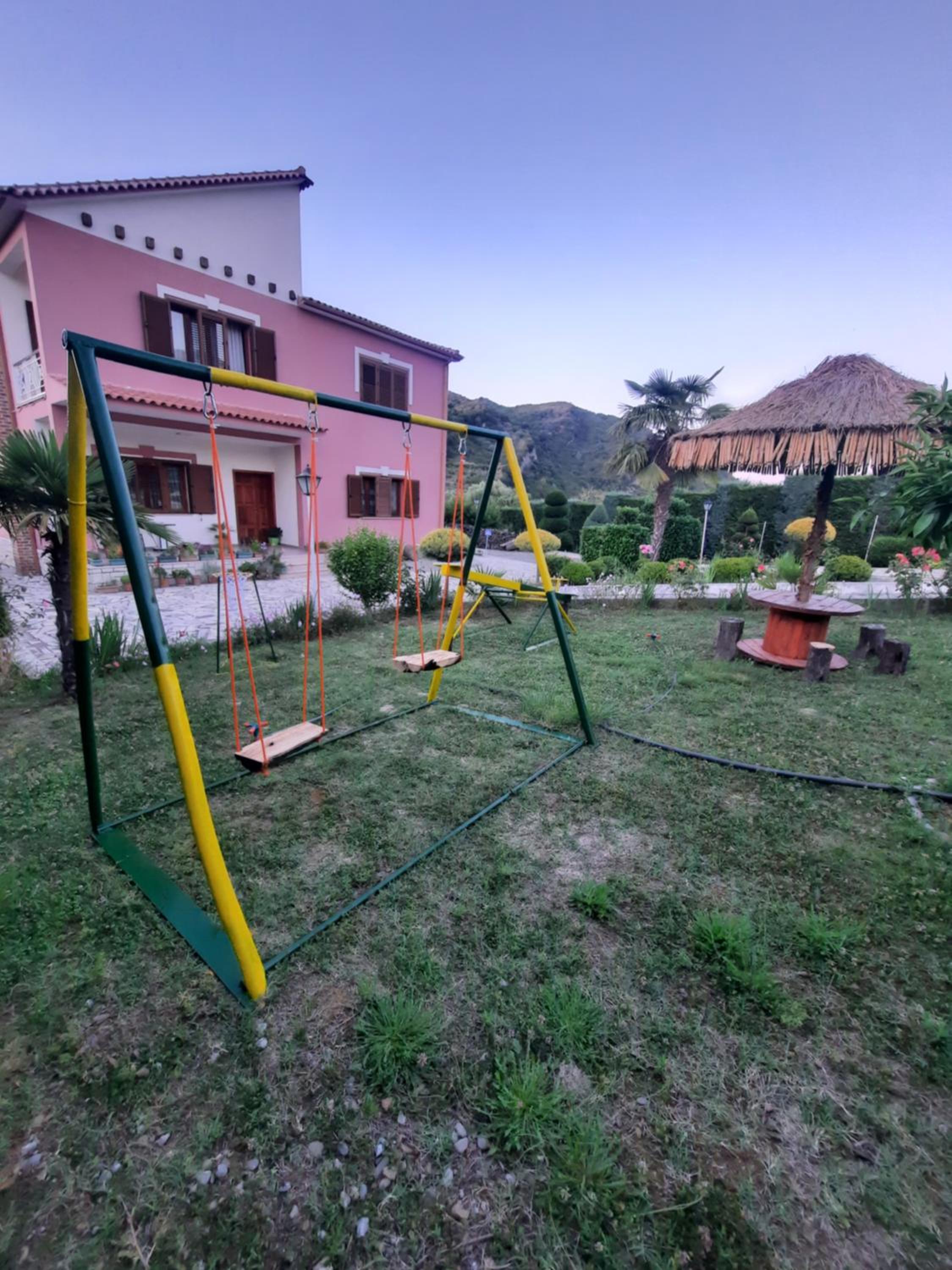 Guesthouse Ndroq