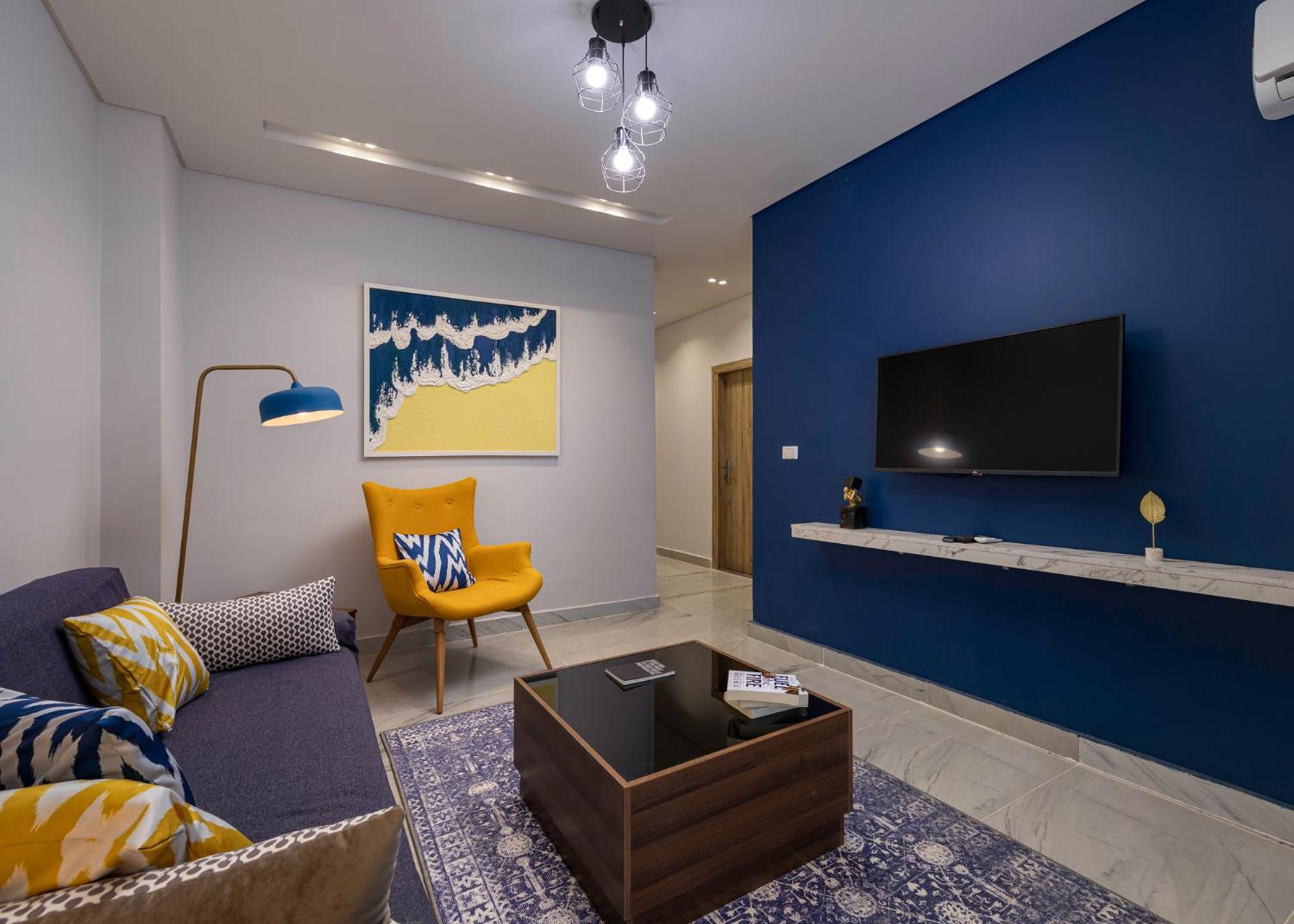 Travelholic 90 Residence