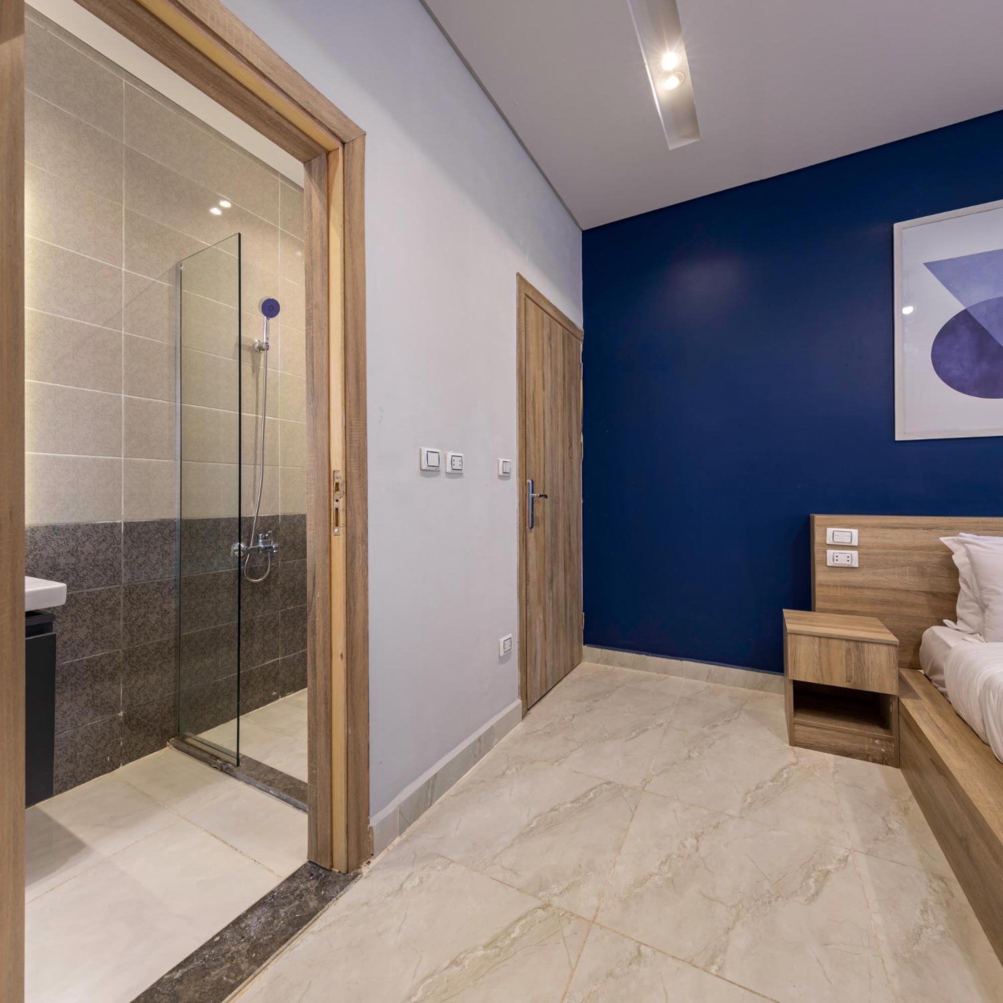 Travelholic 90 Residence