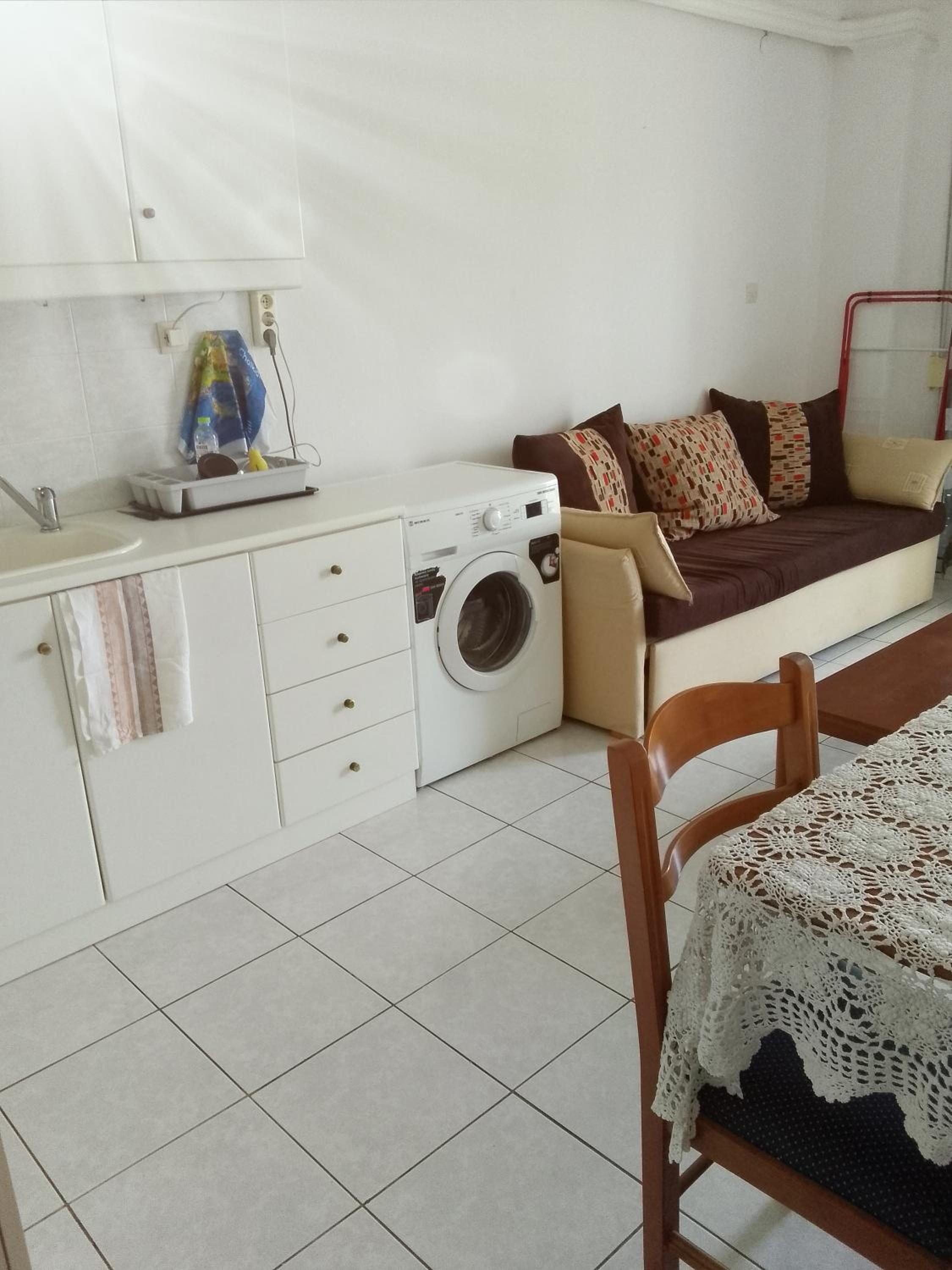Delasera House