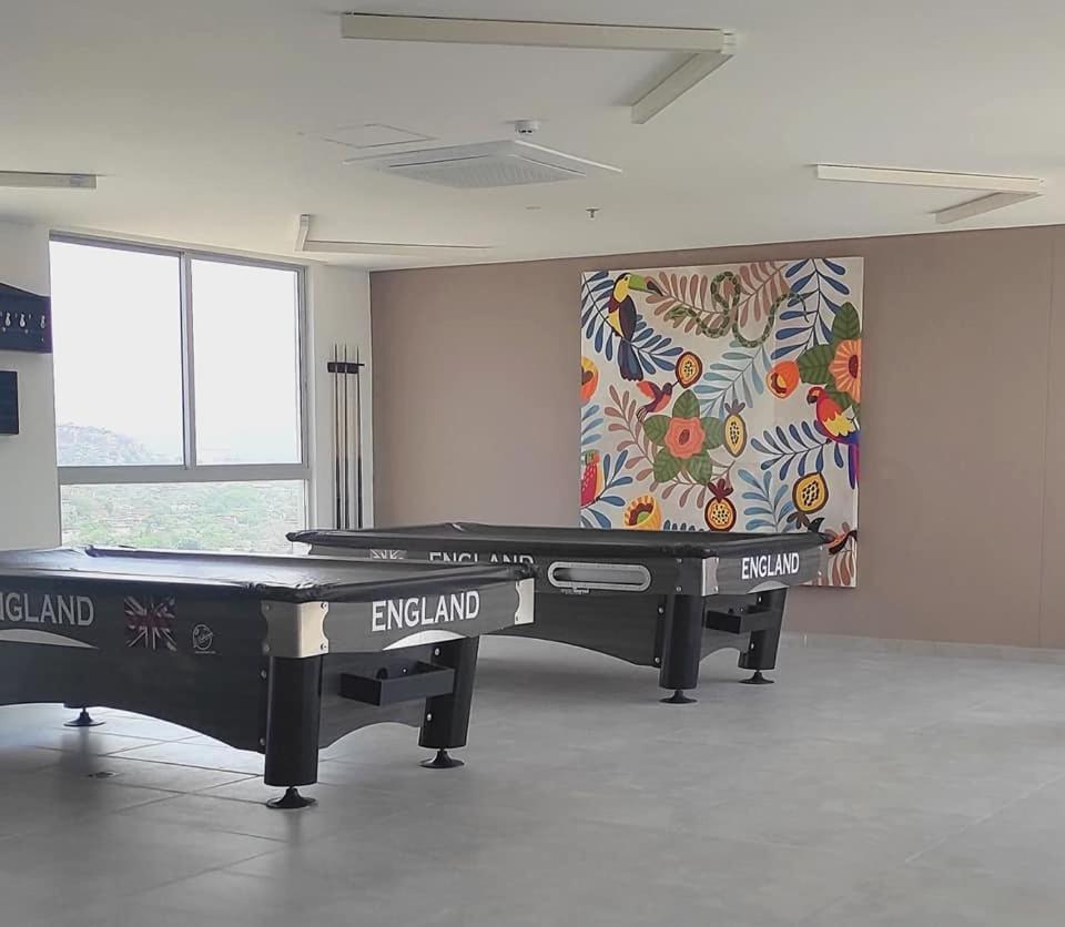 Encantador Apartamento Salguero Suites
