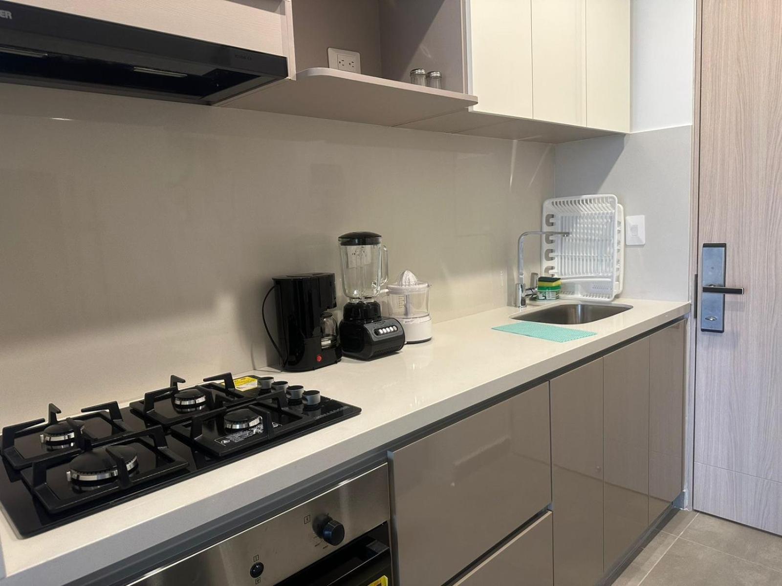 Encantador Apartamento Salguero Suites