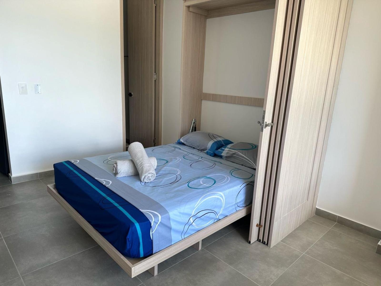 Encantador Apartamento Salguero Suites