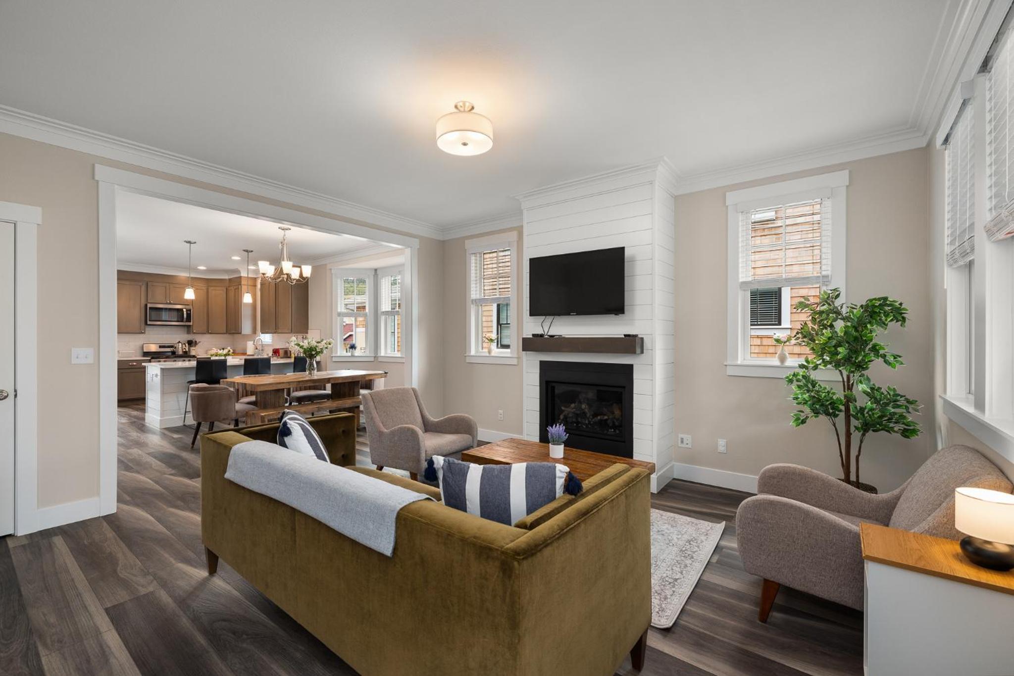 Salt and Vine Cottage by Seabrook Hospitality view 3