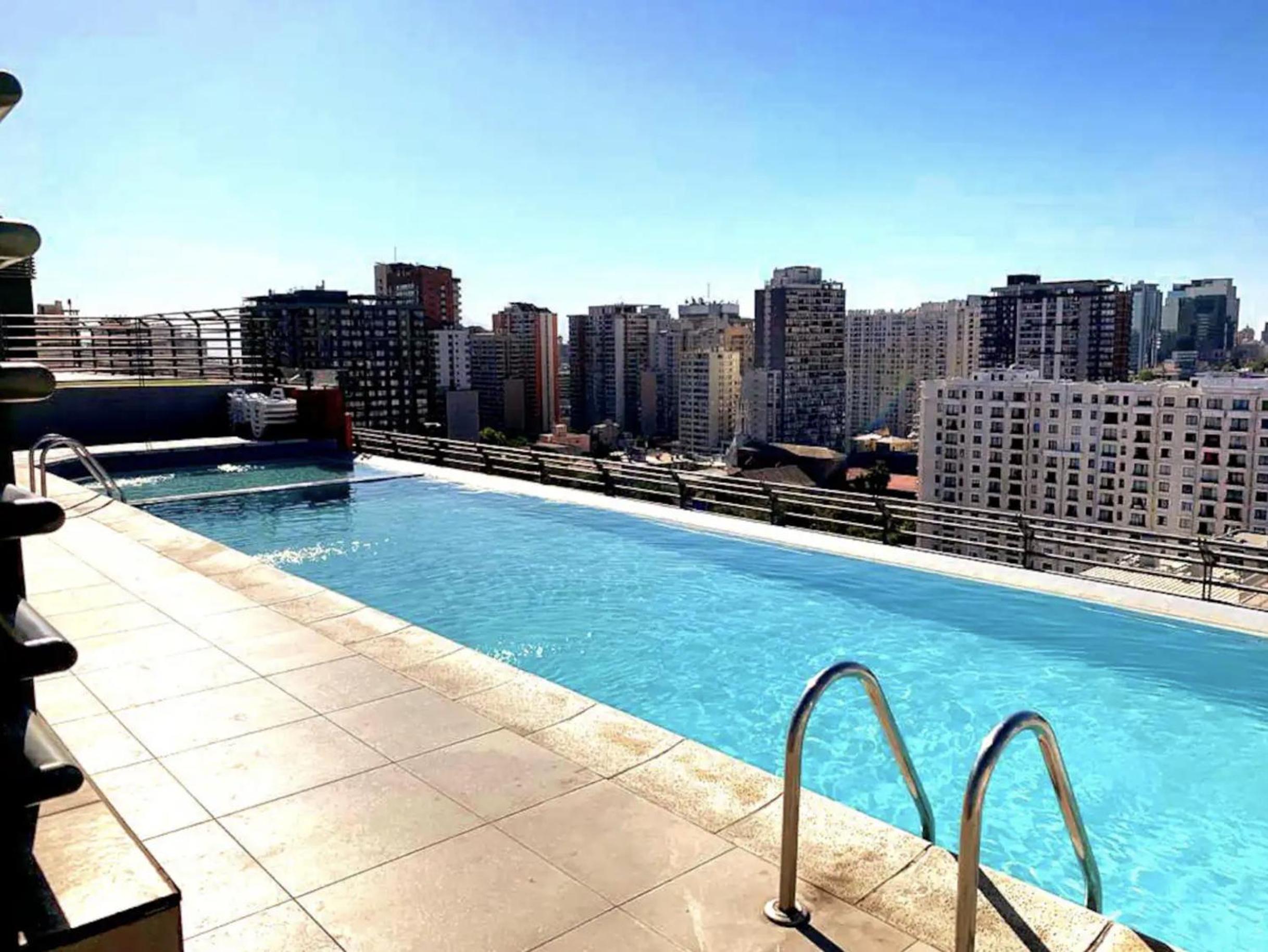 Departamento Completo de 1 Dormitorio I Santiago Centro I Hospital Clínico UC I Piscina en Azotea