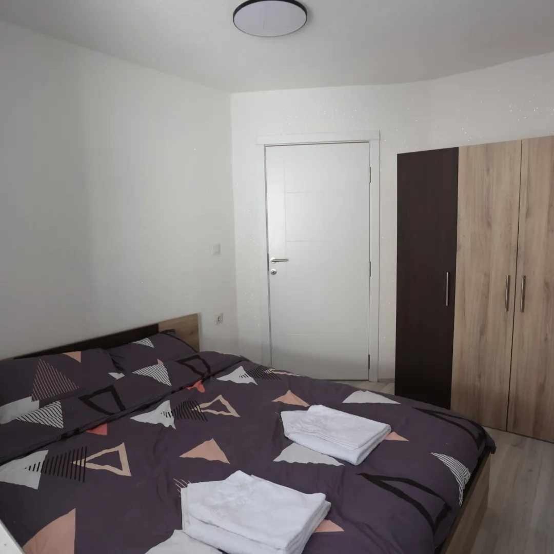 Alek Apartman