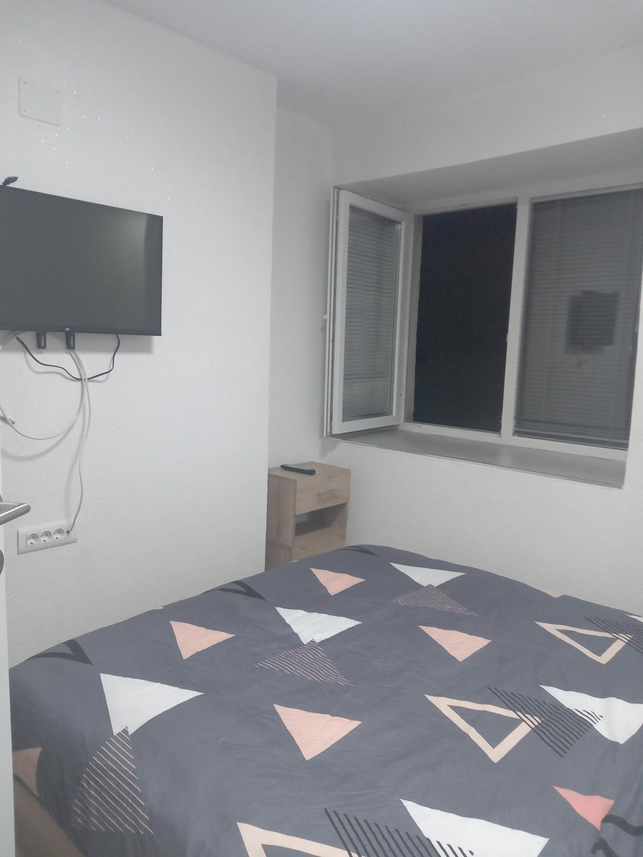 Alek Apartman