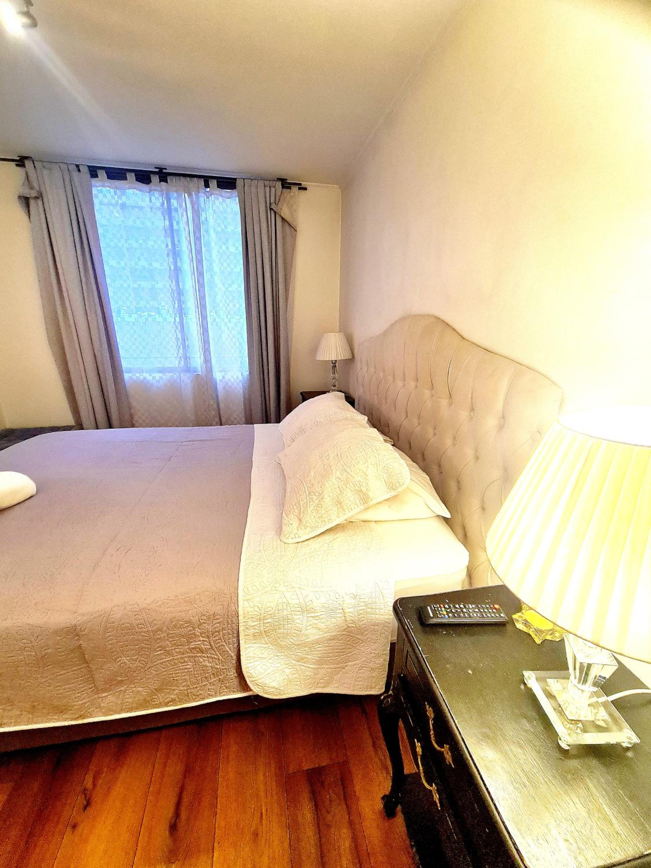 Departamento Completo de 1 Dormitorio I Santiago Centro I Hospital Clínico UC I Piscina en Azotea