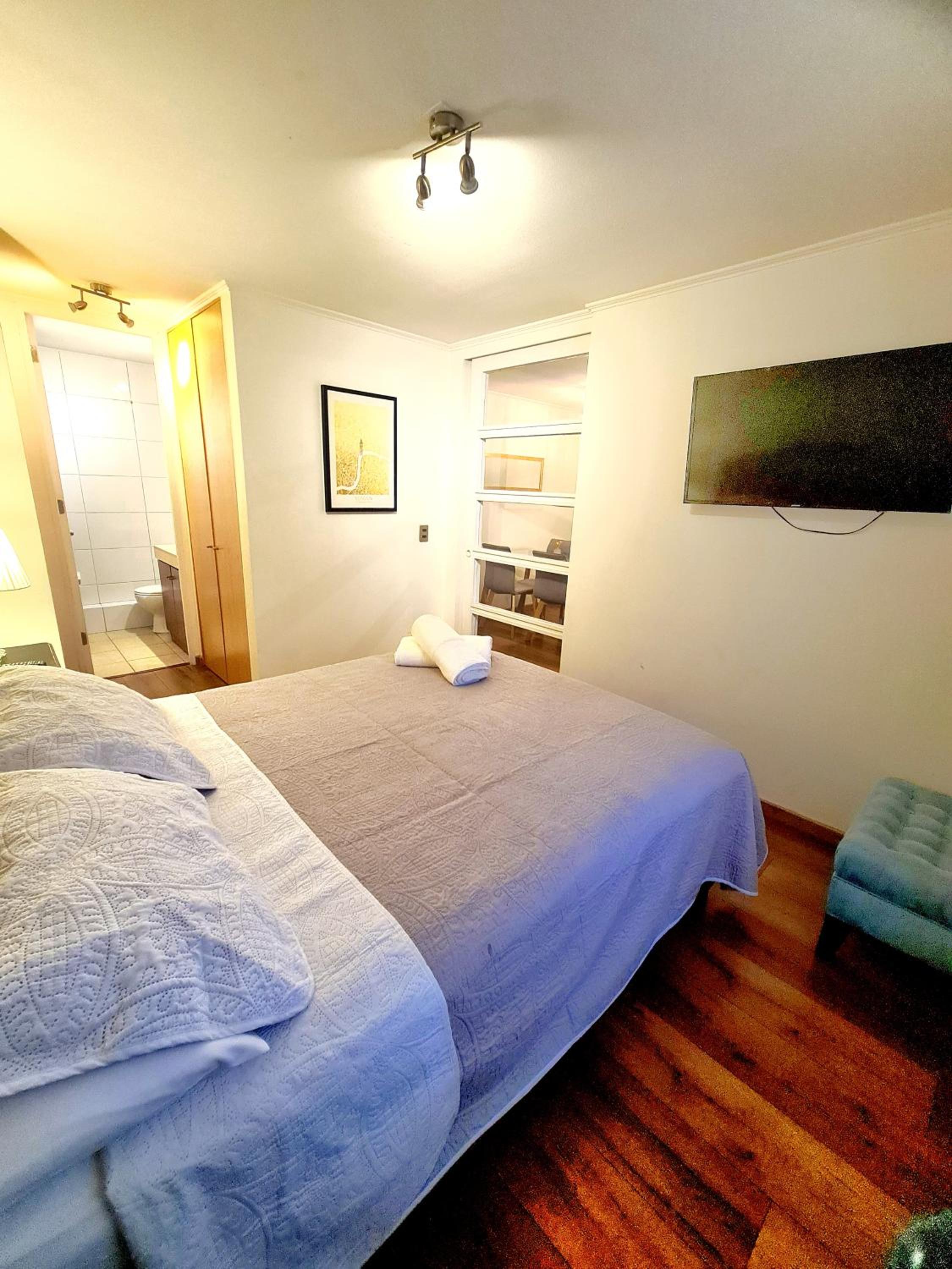 Departamento Completo de 1 Dormitorio I Santiago Centro I Hospital Clínico UC I Piscina en Azotea