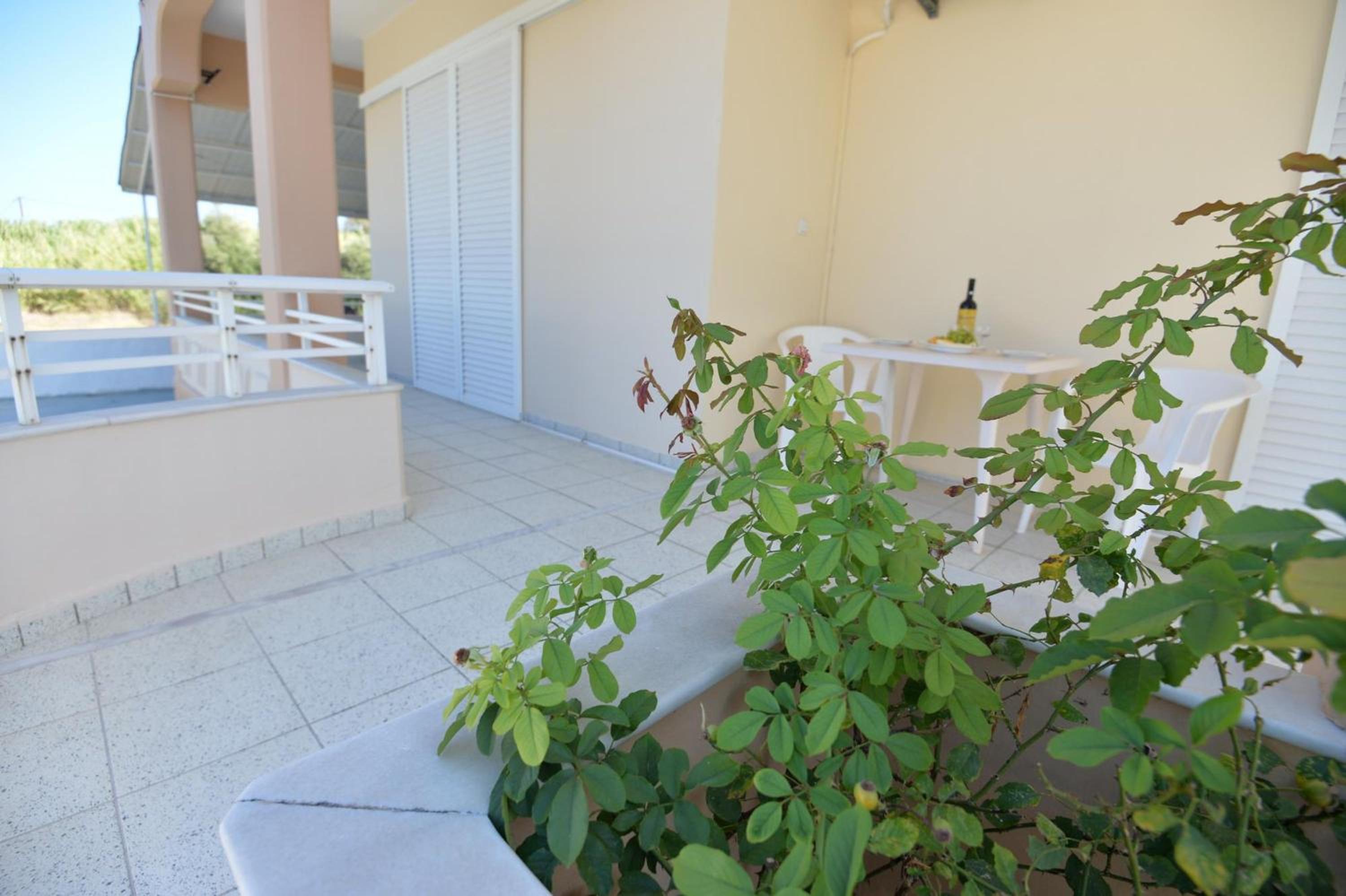 Nina's Apt in Ialysos near the Beach