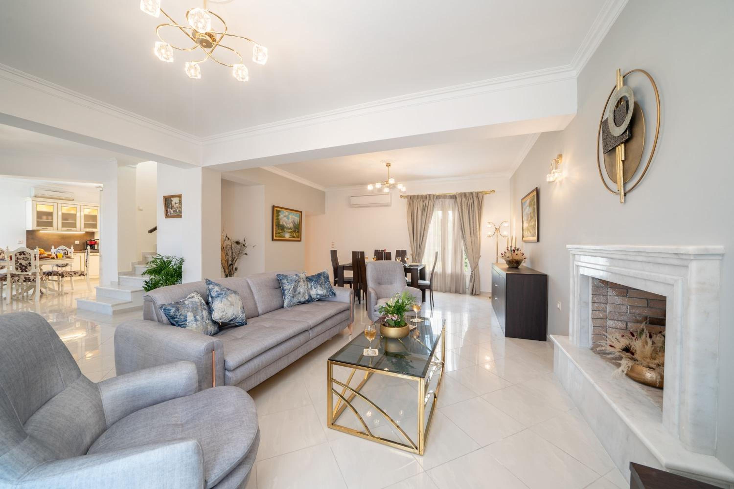 Luxury Villa Irene Metaxata