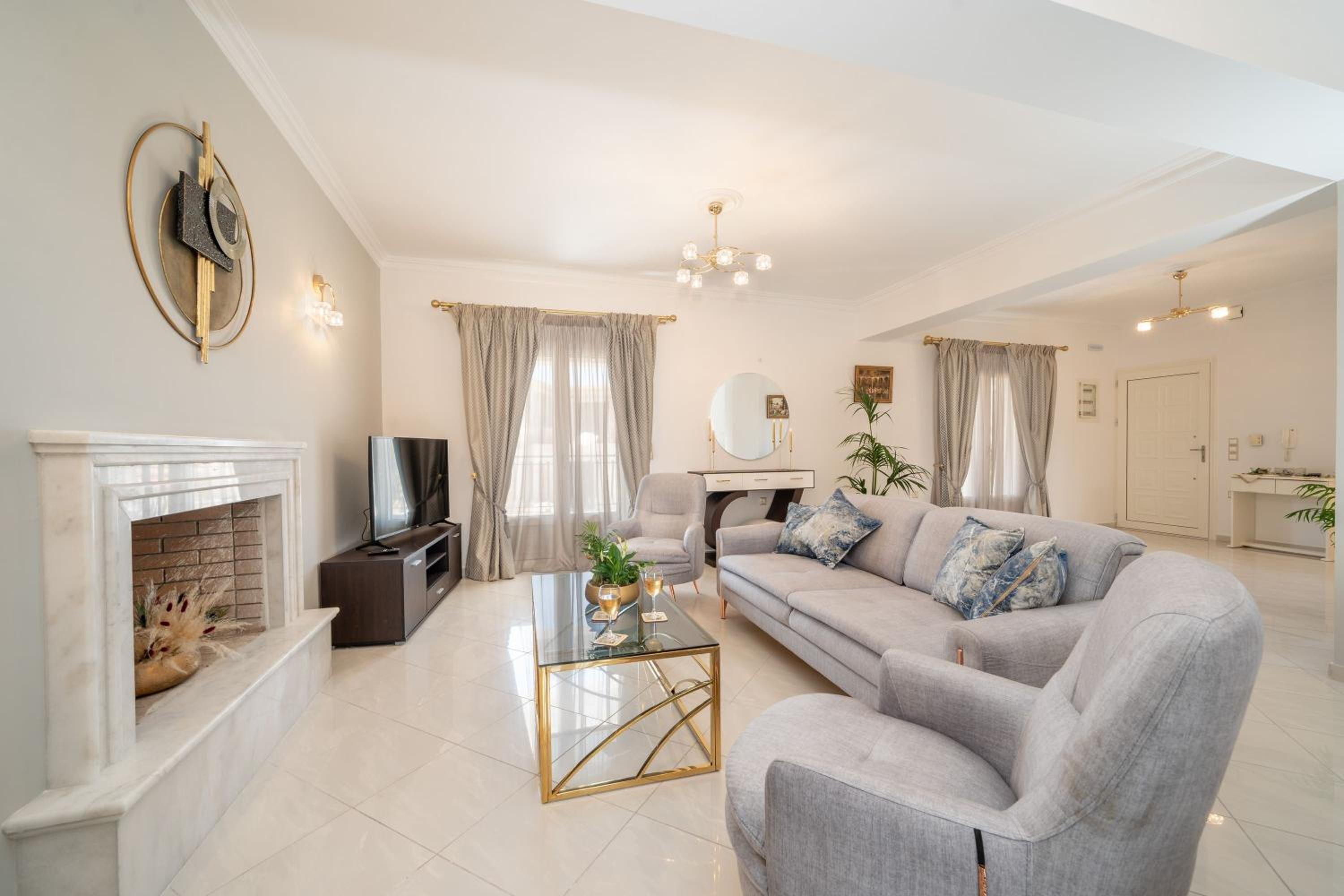 Luxury Villa Irene Metaxata