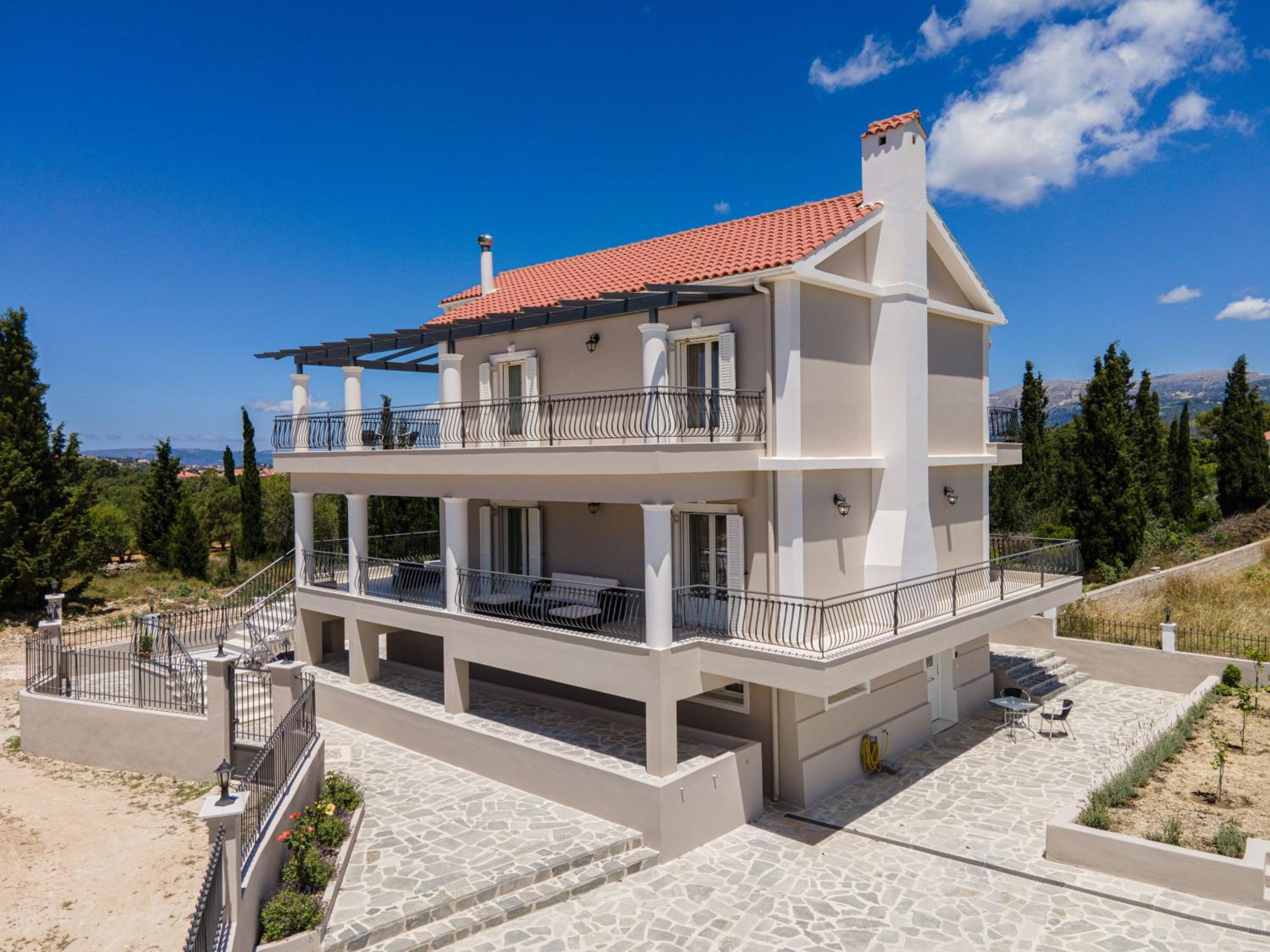 Luxury Villa Irene Metaxata