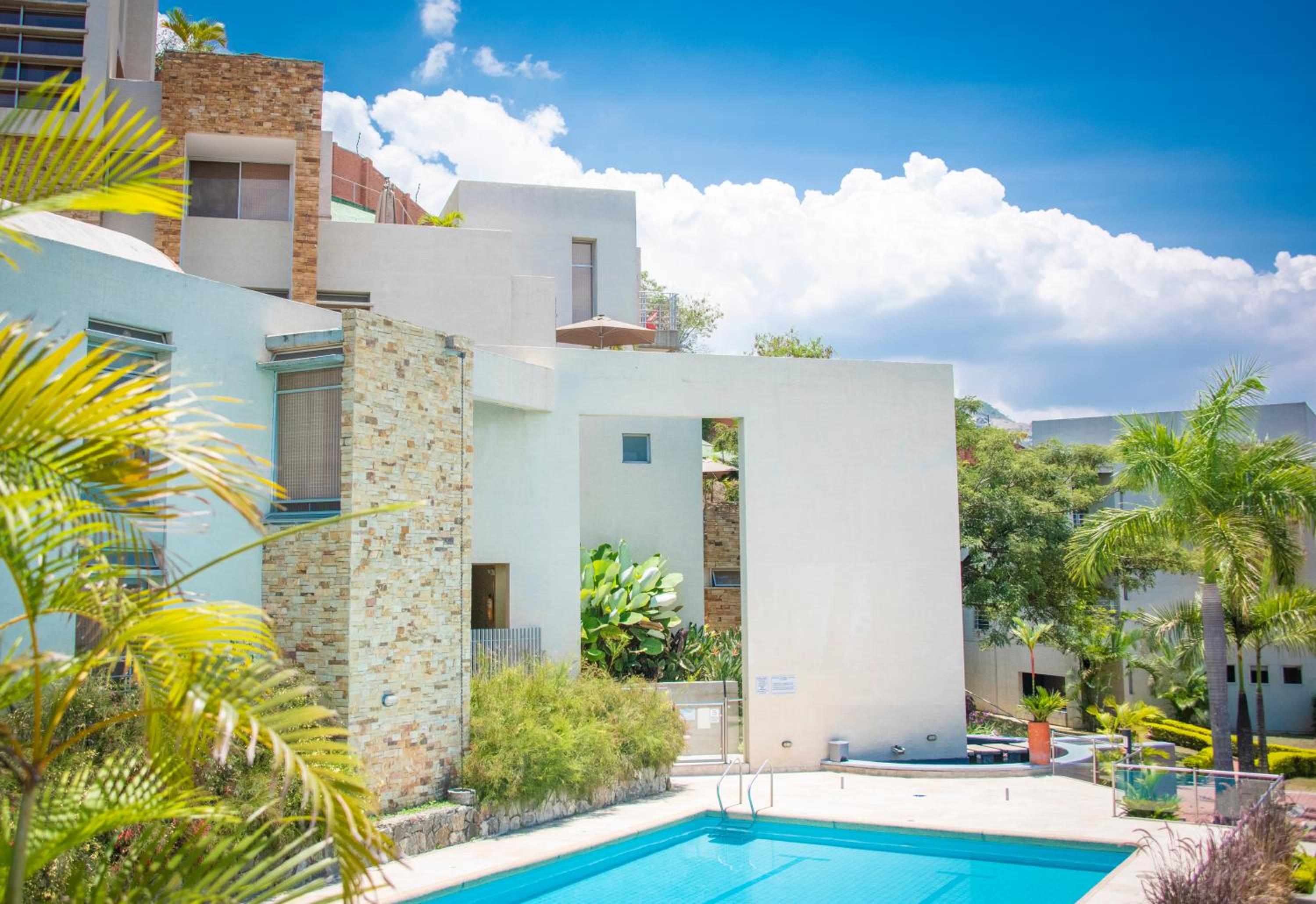 Habita Suites