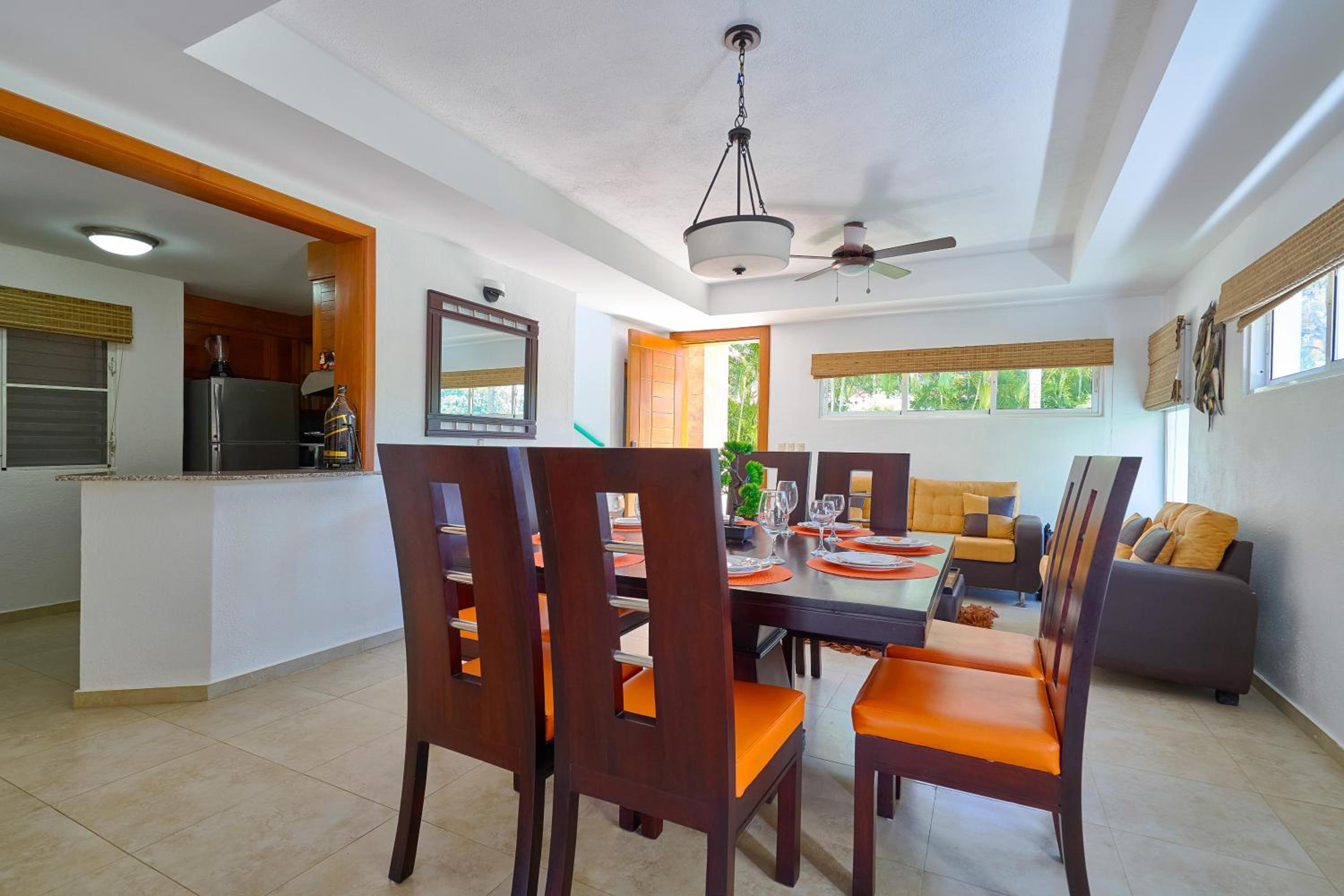 Comfy Spacious Villa W- Pool, Jacuzzi, Bbq view 2