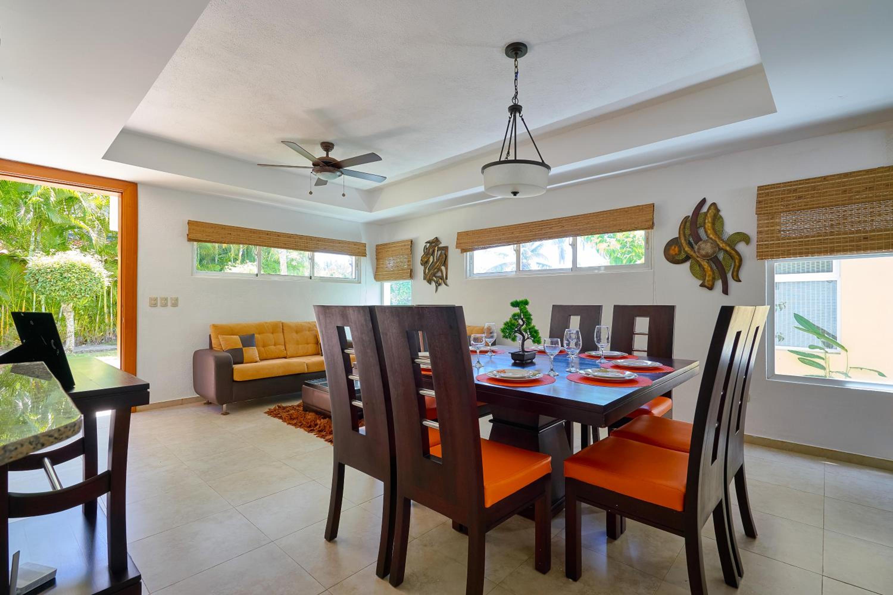 Comfy Spacious Villa W- Pool, Jacuzzi, Bbq view 4