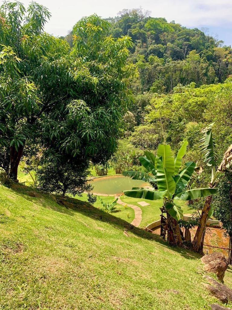 Sana - Chácara Canto do Tiê - 15 hospedes