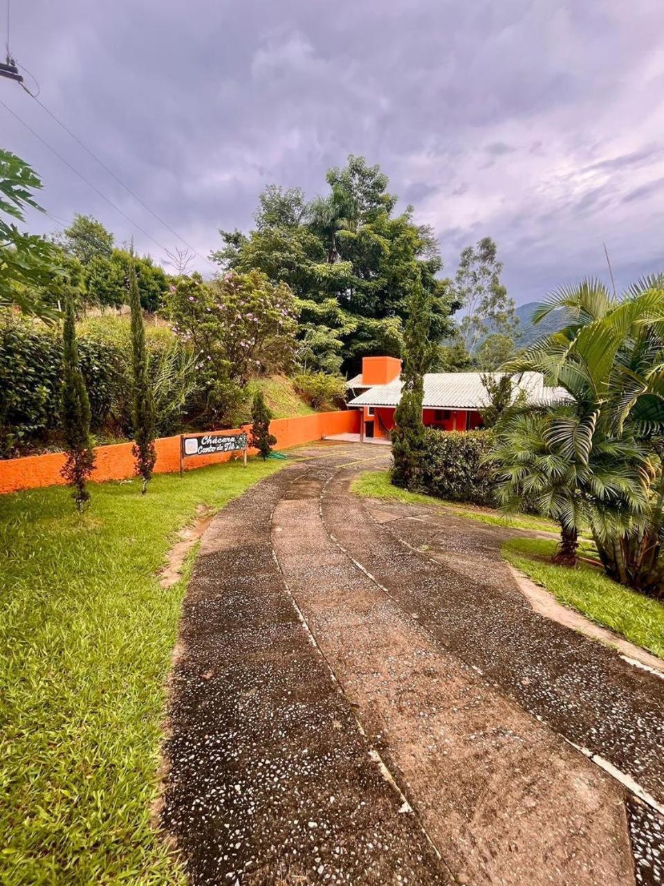 Sana - Chácara Canto do Tiê - 15 hospedes