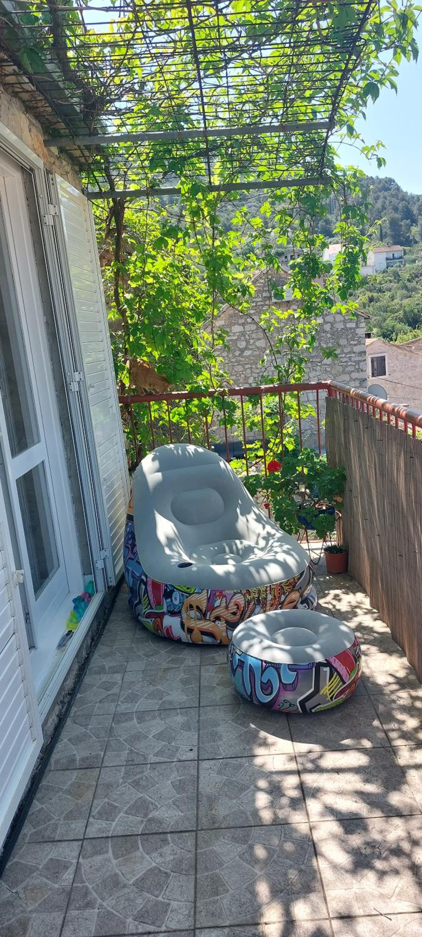 Maleni apartamento con vistas al mar Vis — balance & terrace