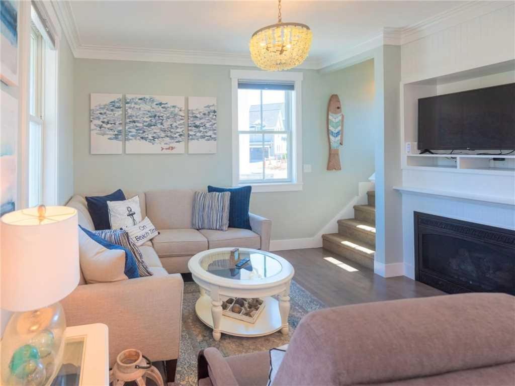 Seaglass Cottage by Seabrook Hospitality
